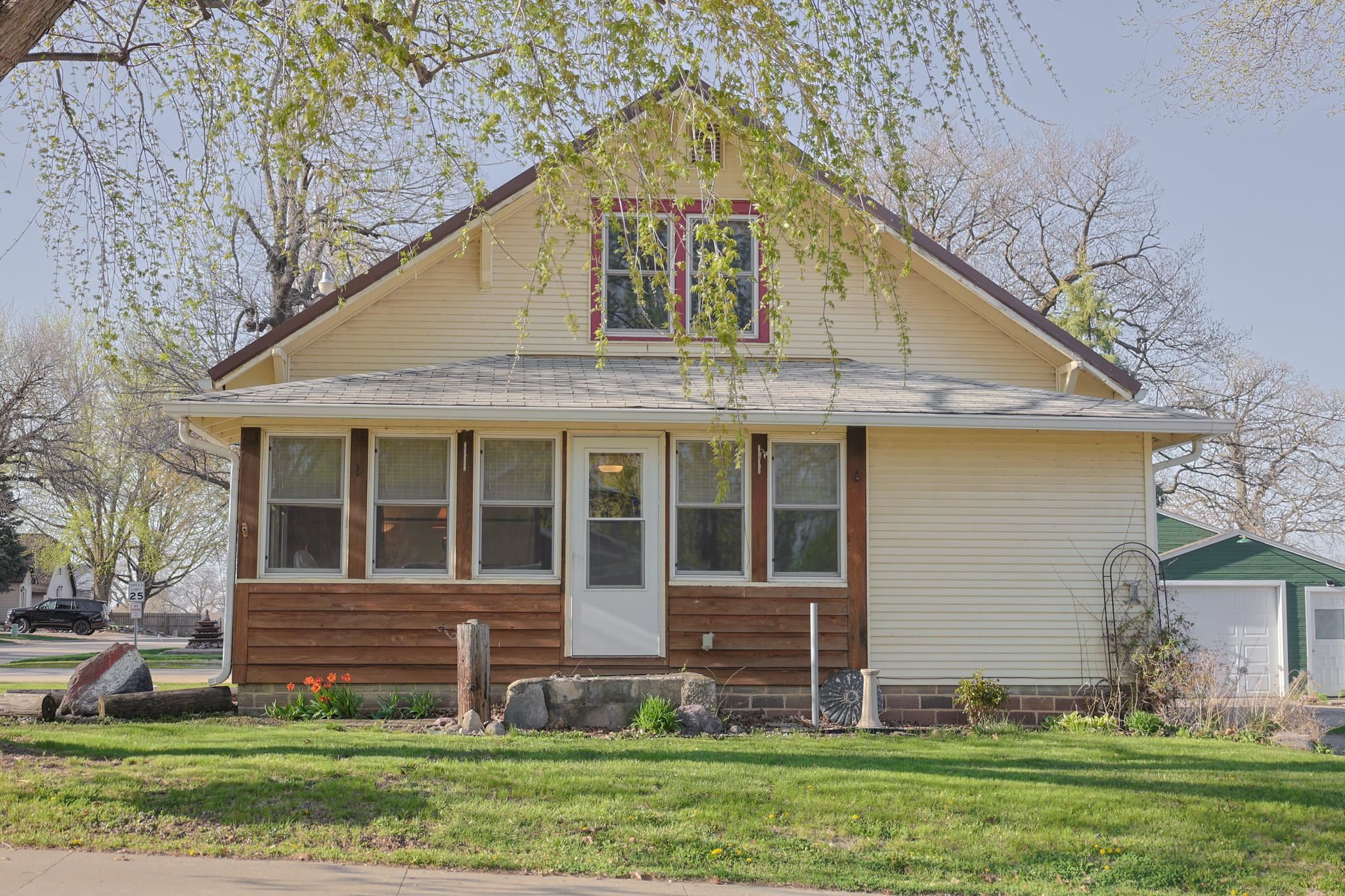 172 Iowa Street, Arnolds Park, IA 51331 