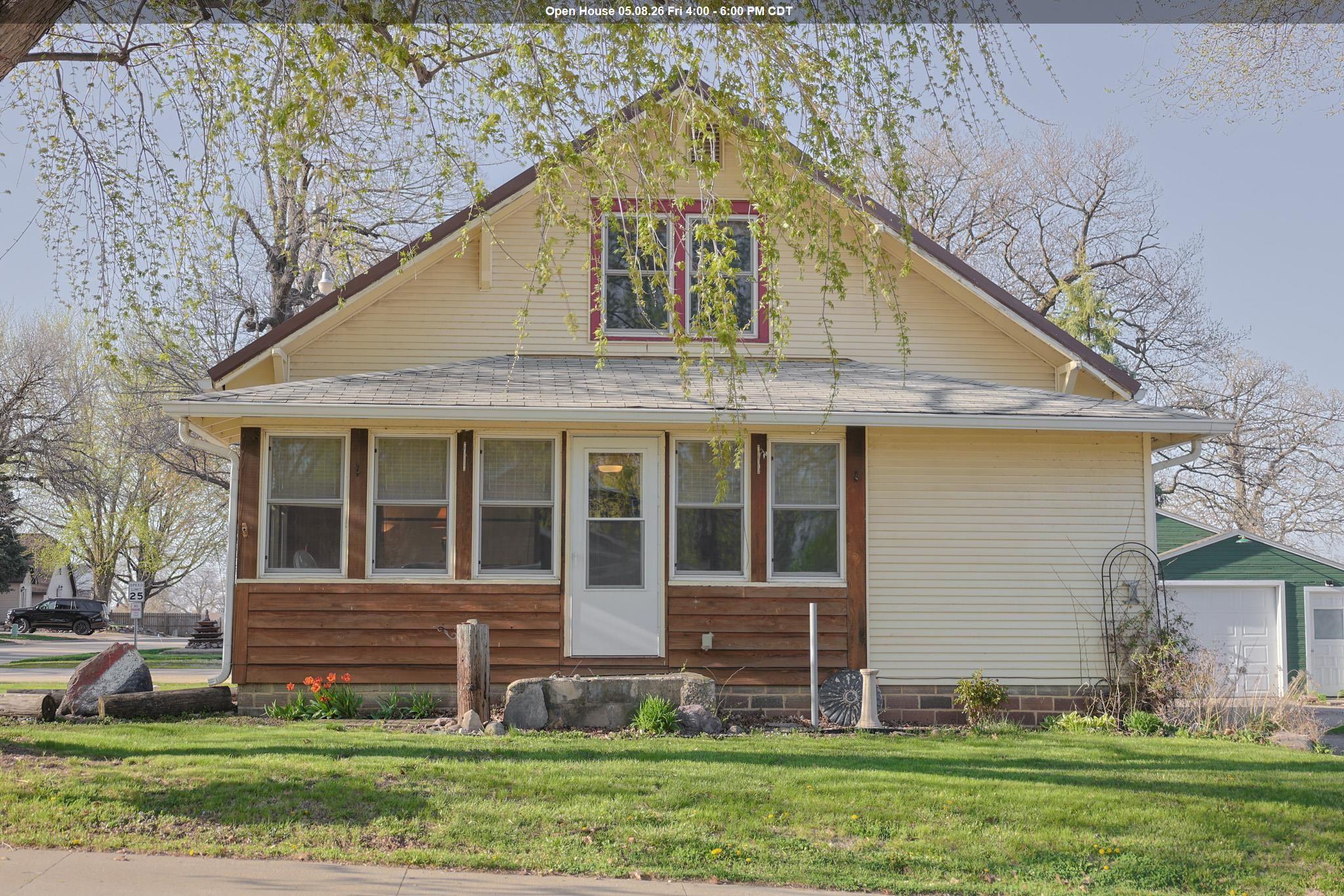 172 Iowa Street, Arnolds Park, IA 51331 