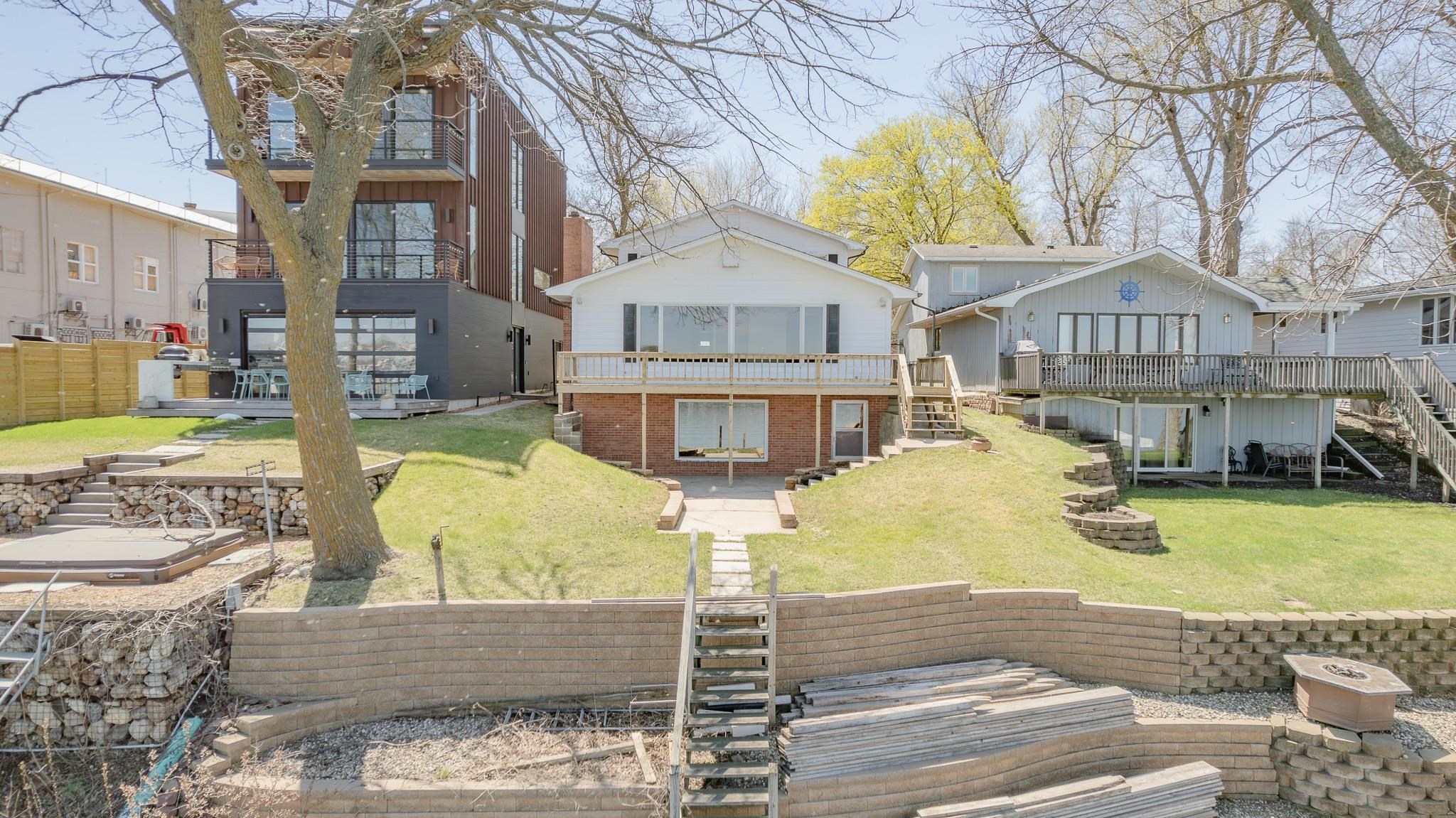 164 Park Place, Arnolds Park, IA 51331 