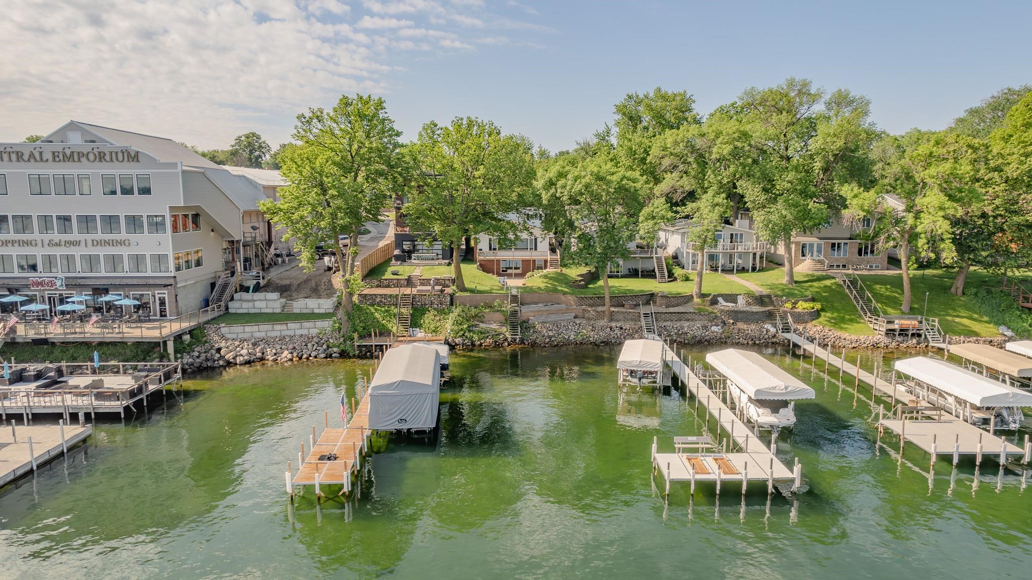 164 Park Place, Arnolds Park, IA 51331 