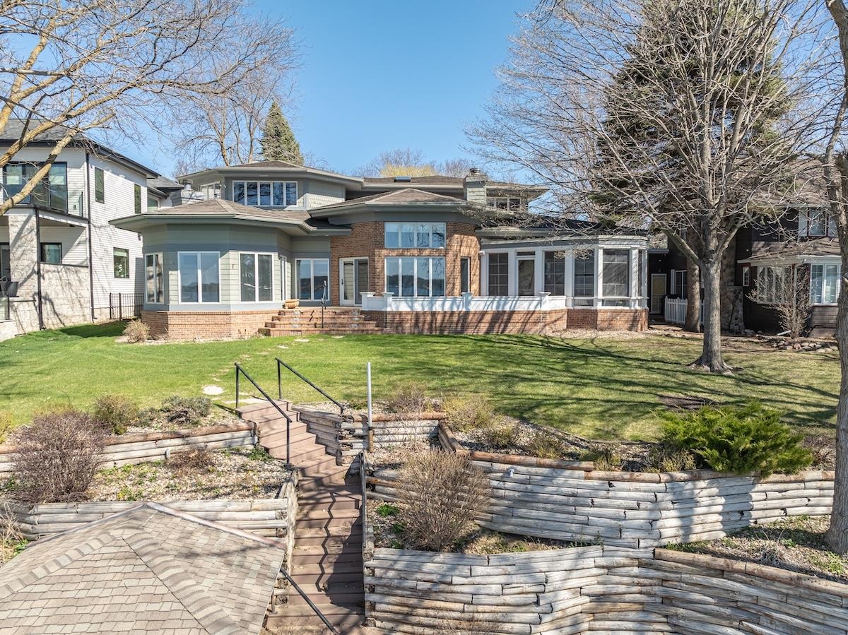 2203 Fort Dodge Pt., Okoboji, IA 51355 