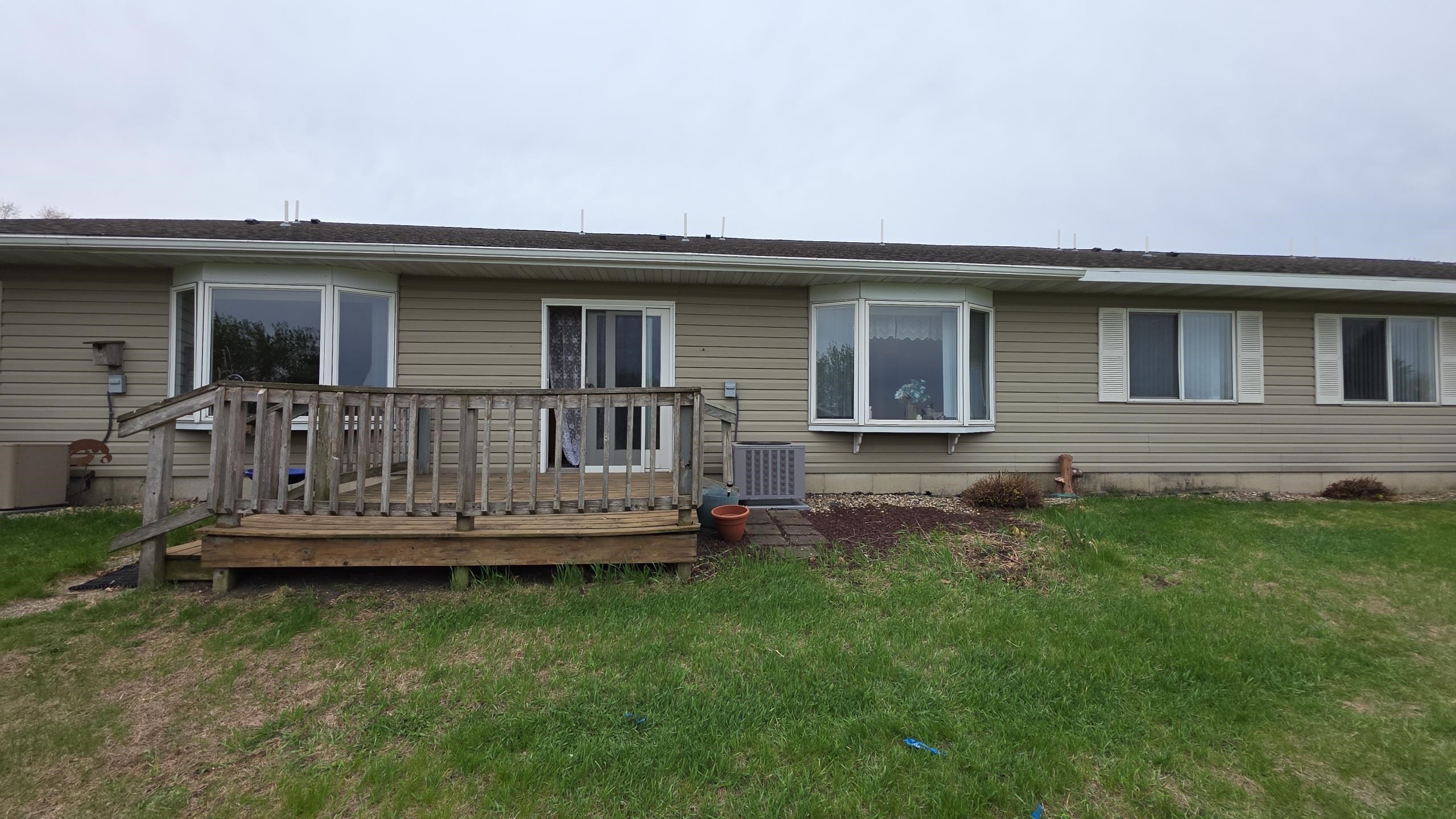 820 1st Street #105, Hartley, IA 51346 