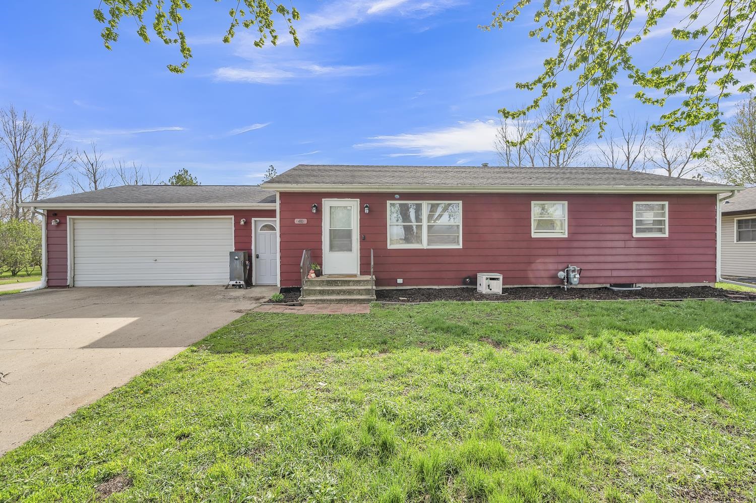 410 Q Avenue, Milford, IA 51351 