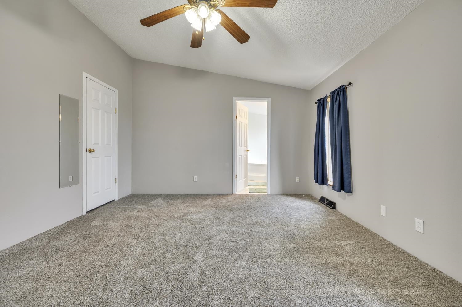 MLS #260368