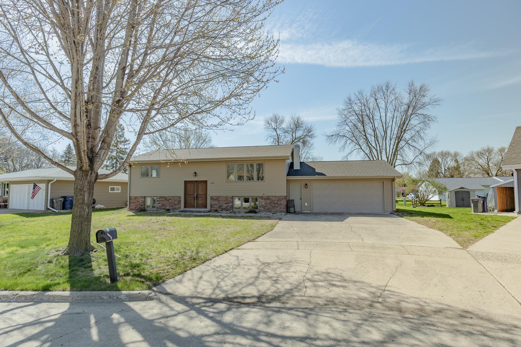 1200 Craigs Court, Spencer, IA 51301 