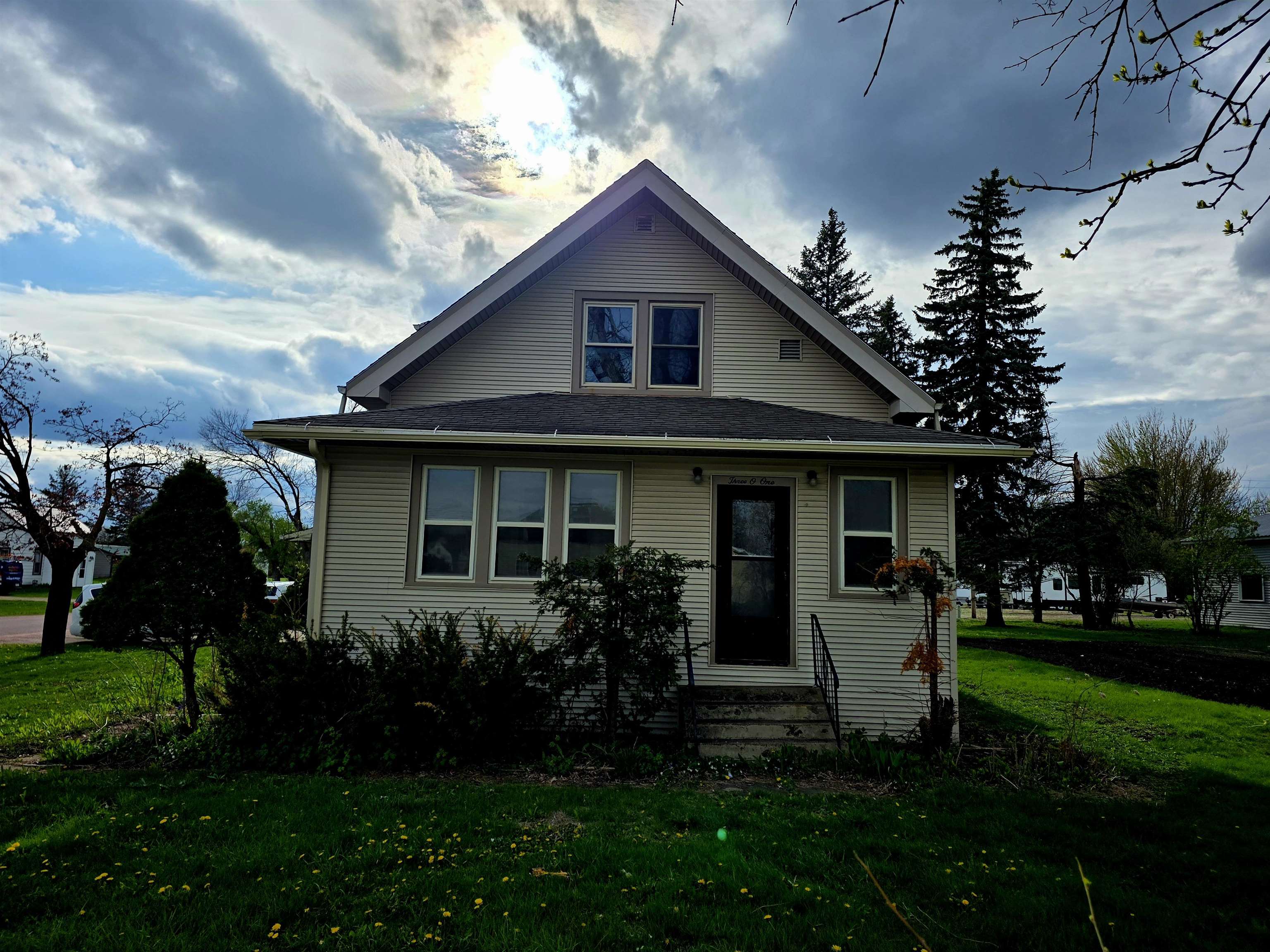 301 Sleeper Street, Everly, IA 51338 