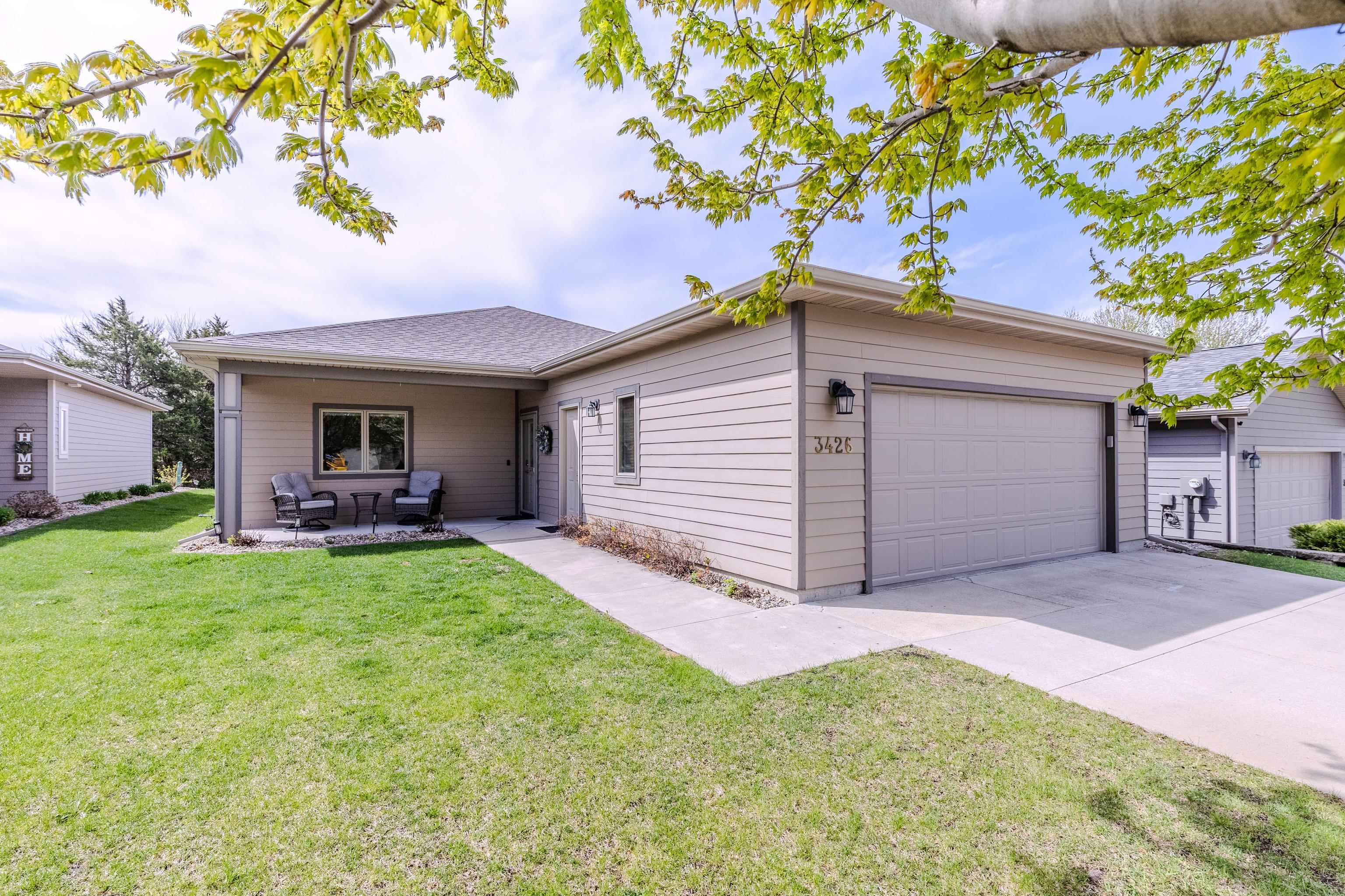 3426 Golf Villa Dr, Milford, IA 51351 