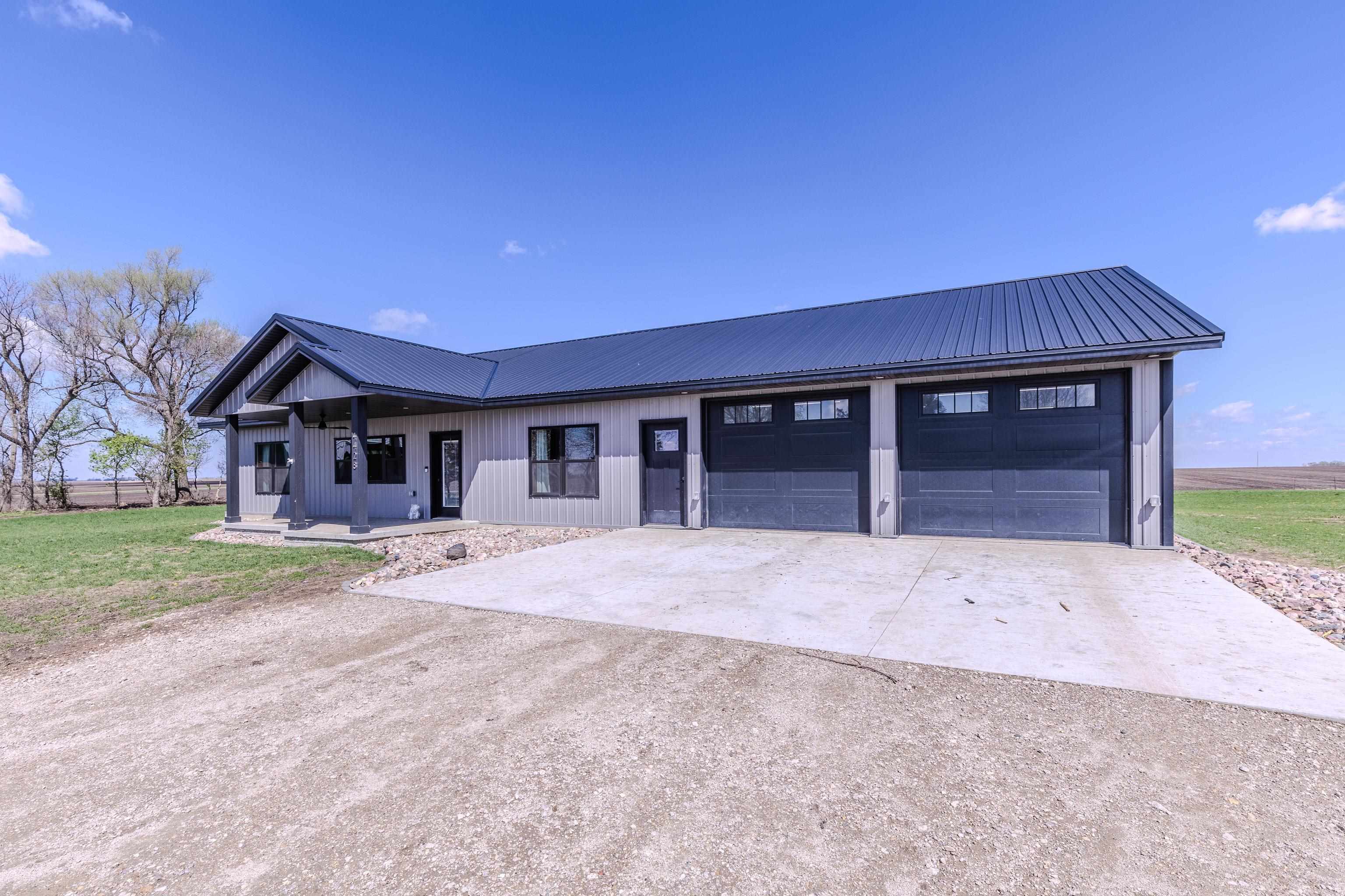 4428 180th St, George, IA 51237 