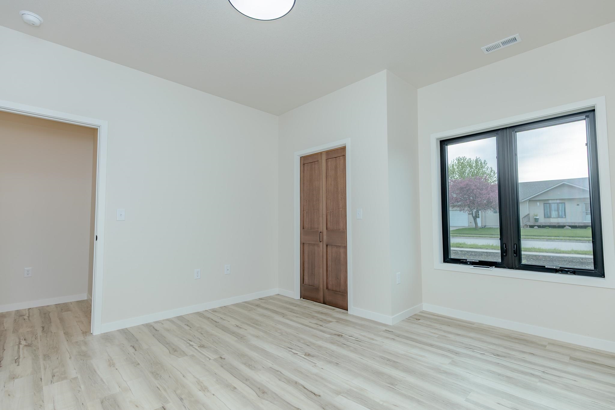 MLS #260401