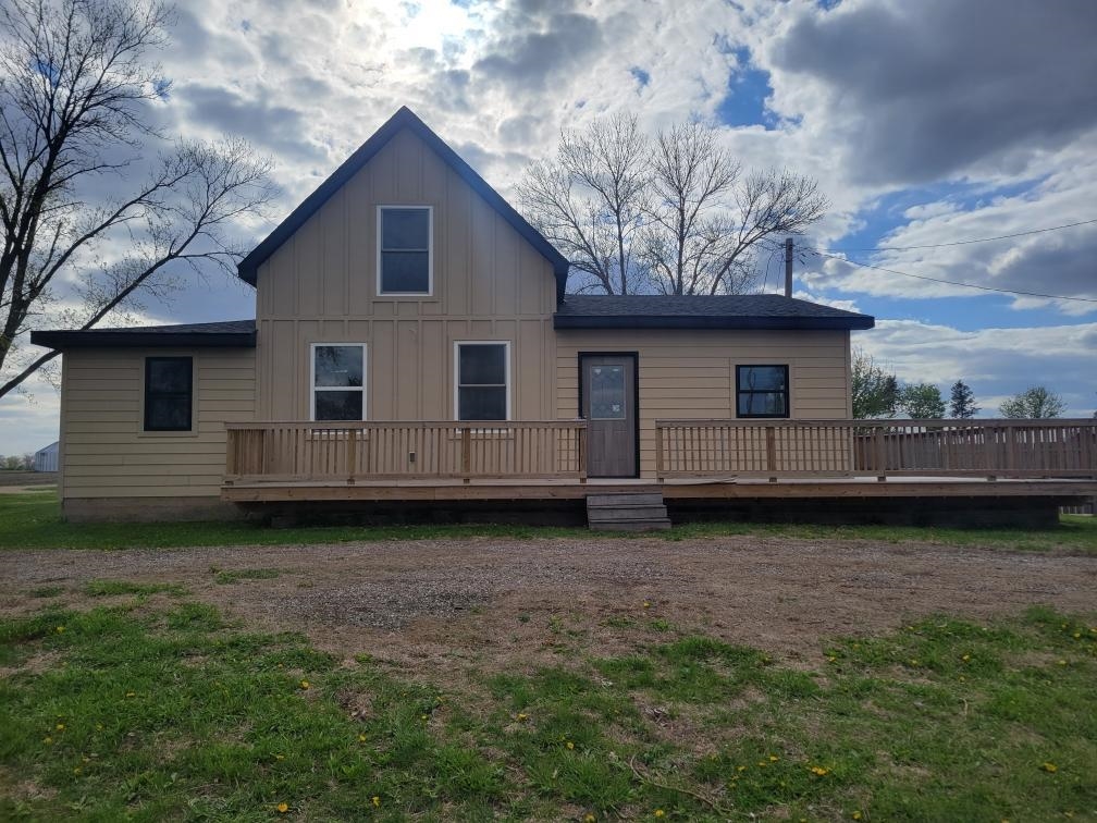 2522 235th Street, Milford, IA 51351 