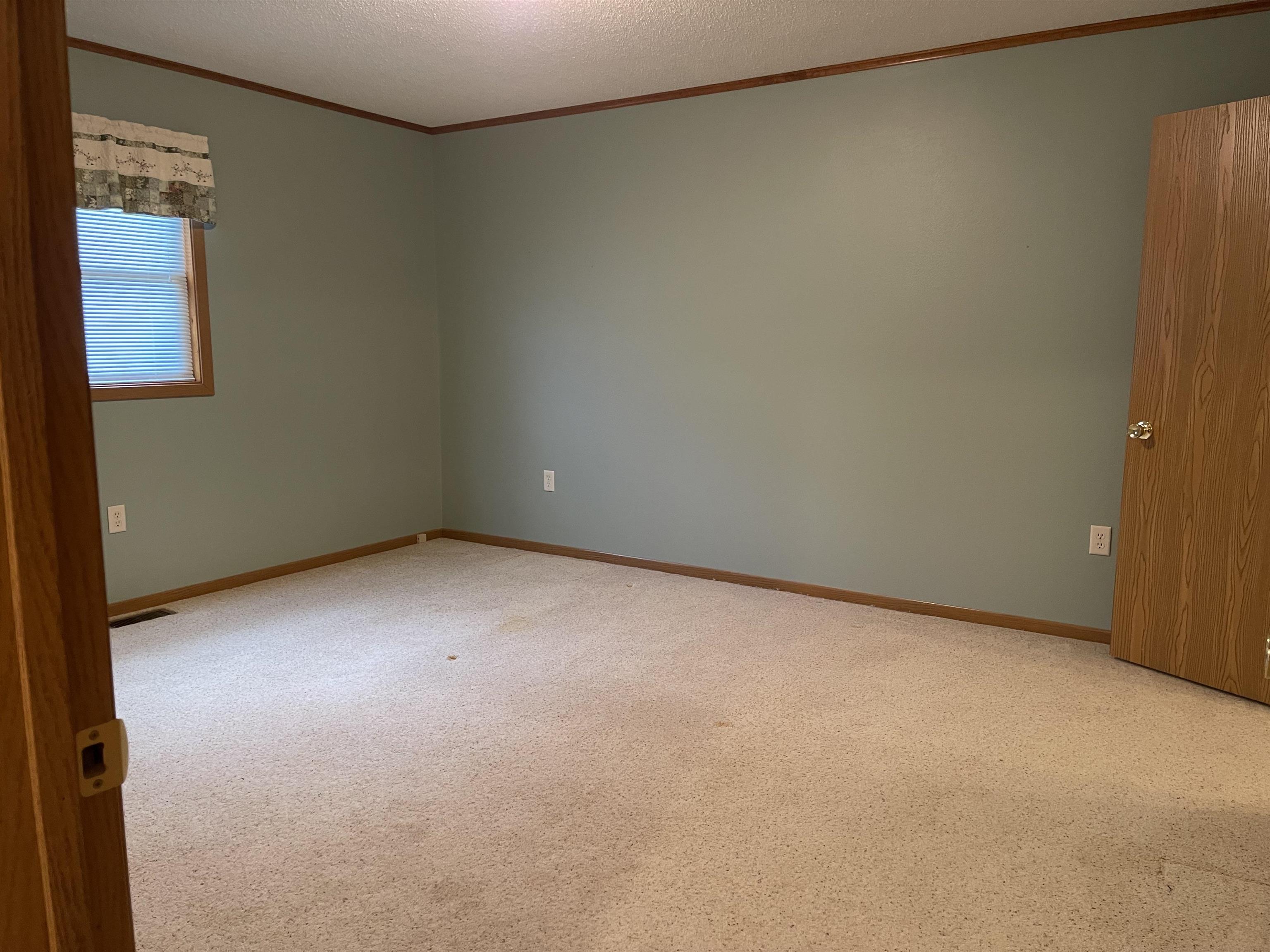 MLS #260415