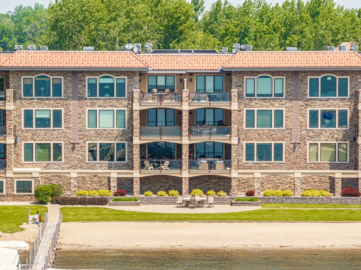 15109 215th Avenue #2, Spirit Lake, IA 51360 