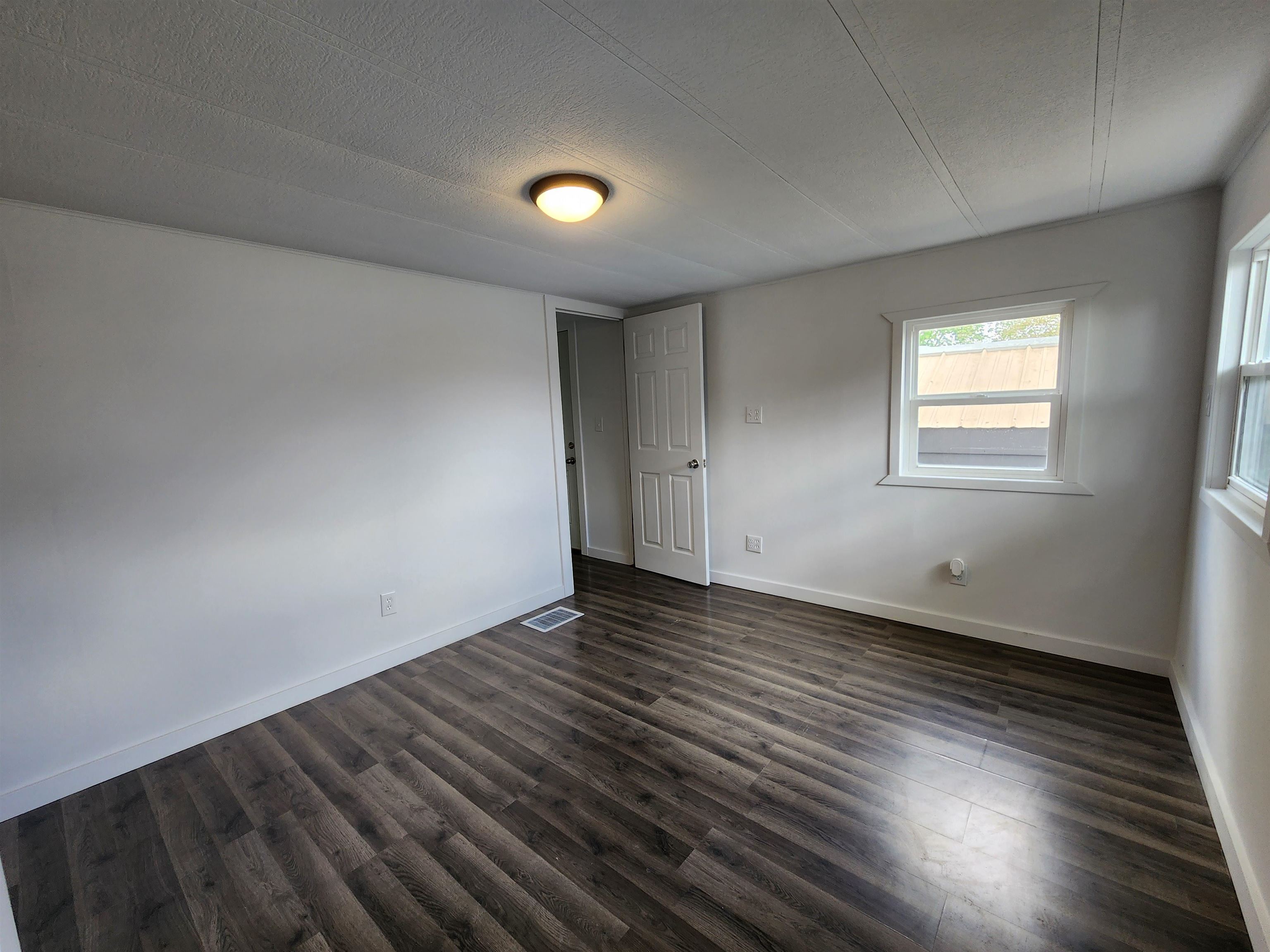 MLS #260421