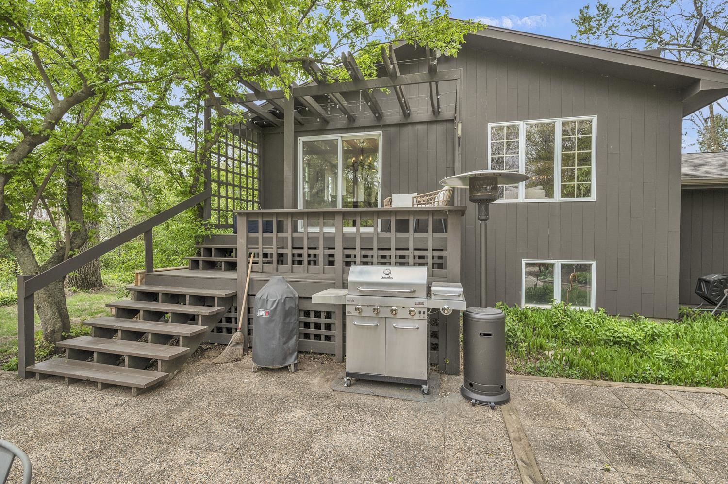 MLS #260428