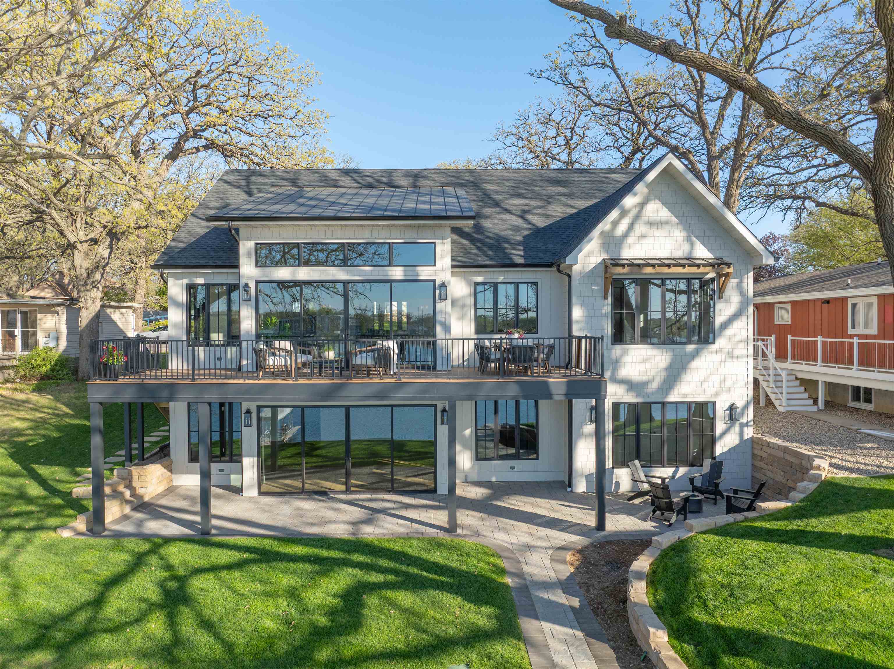 1205 Lakeshore Drive, Okoboji, IA 51355 