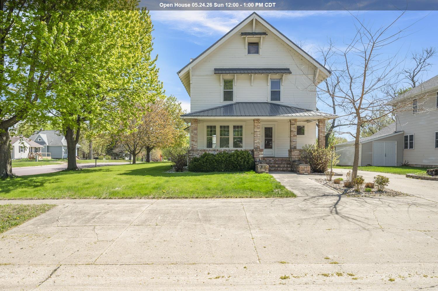 114 4th Street, Lake Park, IA 51347 