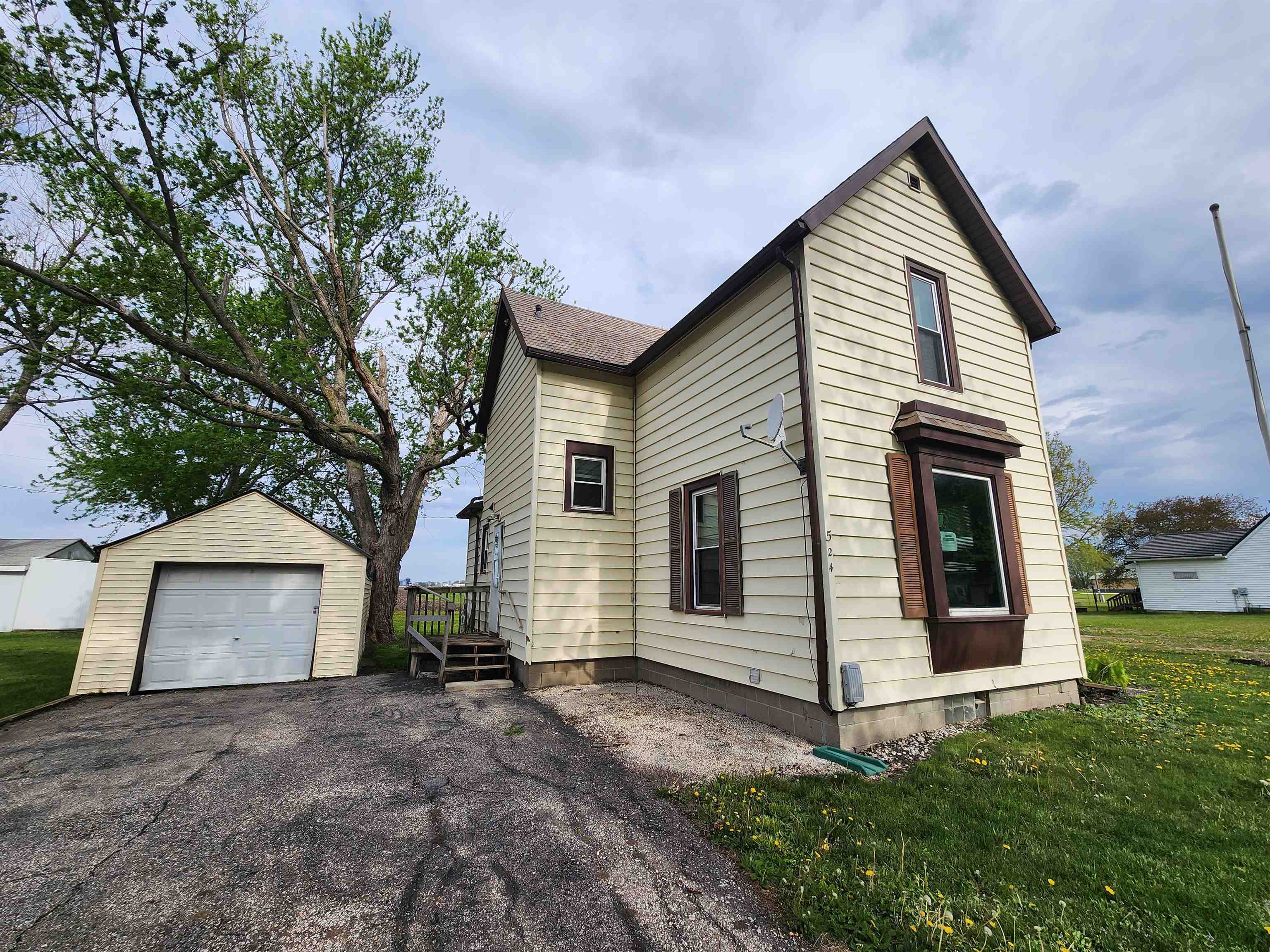 524 7th Street, Whittemore, IA 50598 