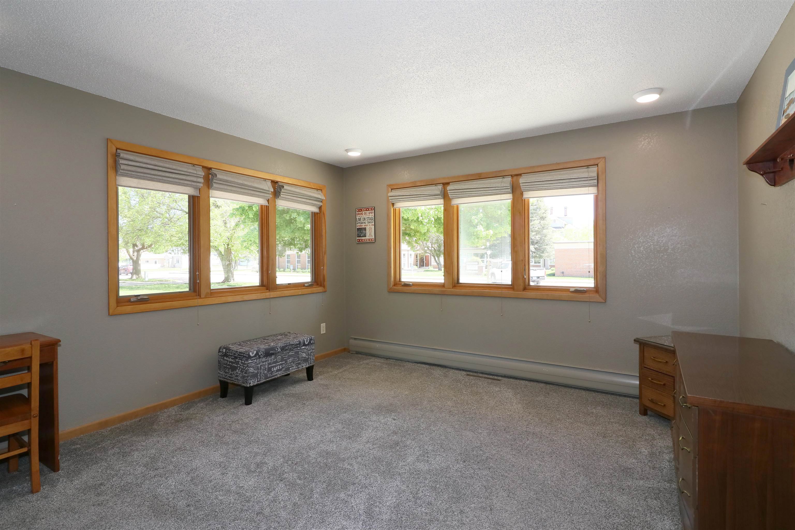 MLS #260467