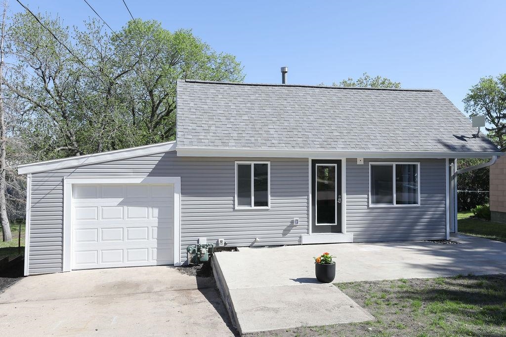 604 16th Street, Spirit Lake, IA 51360 