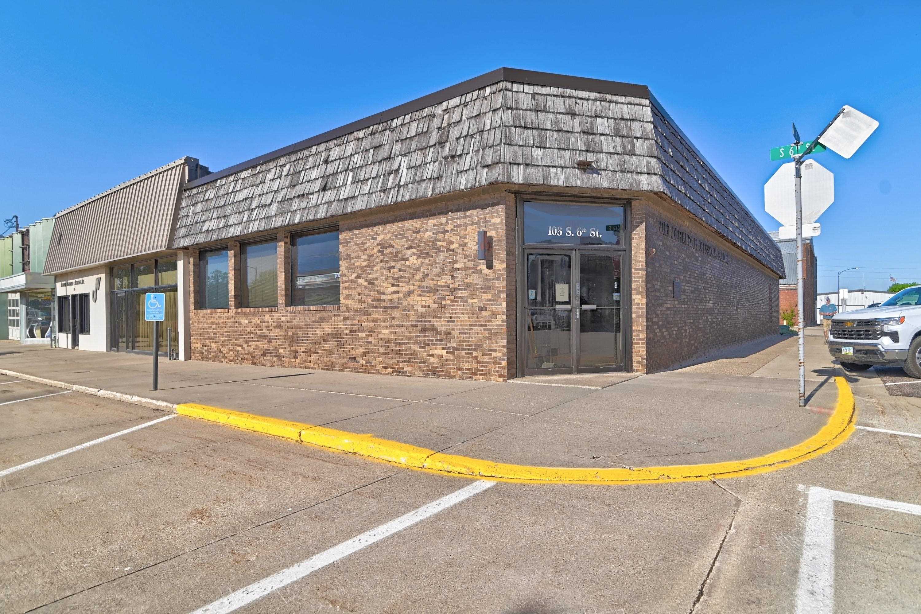 6th, Estherville, IA 51334 