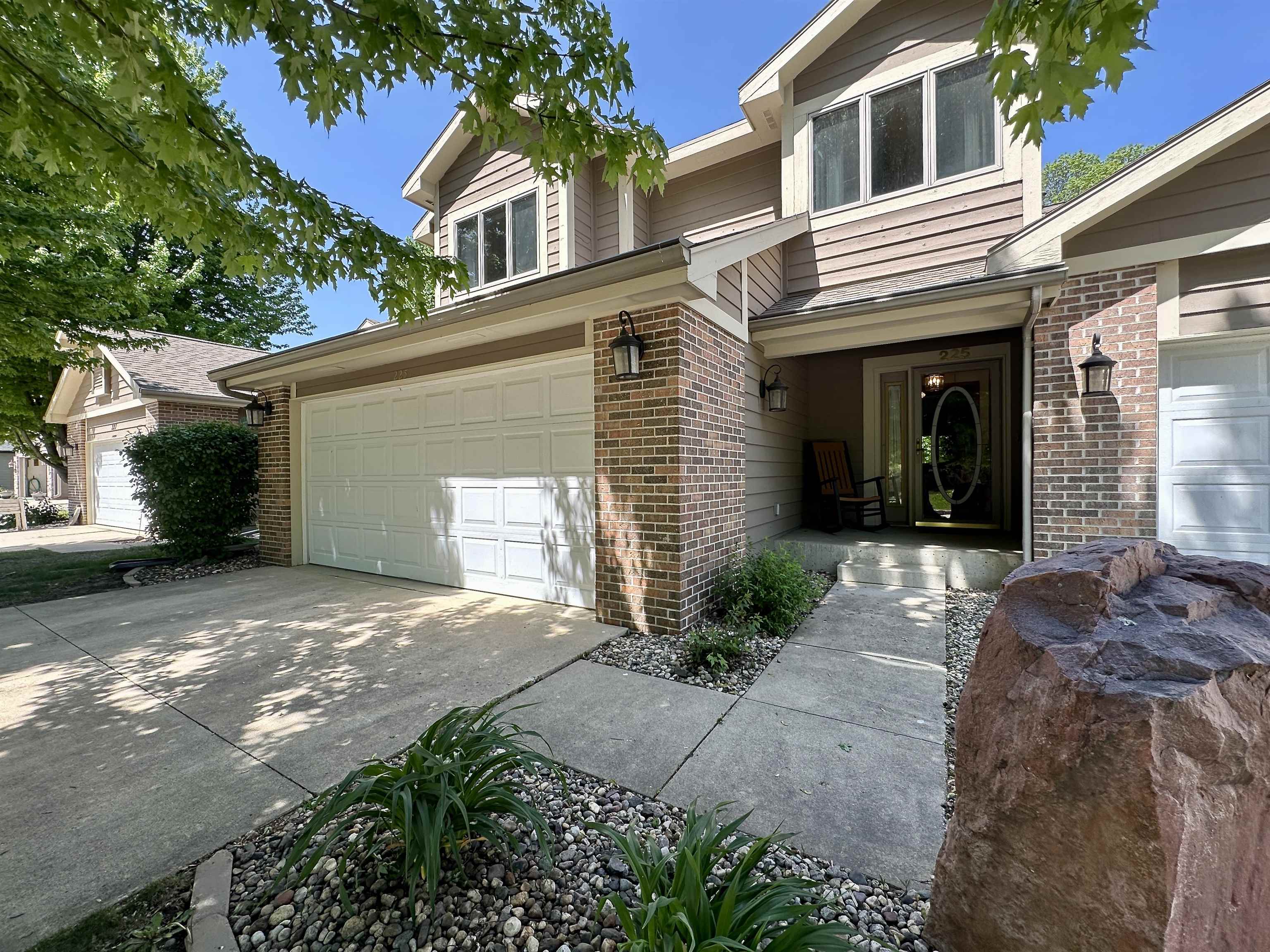225 Emerald Meadows Drive, Arnolds Park, IA 51331 