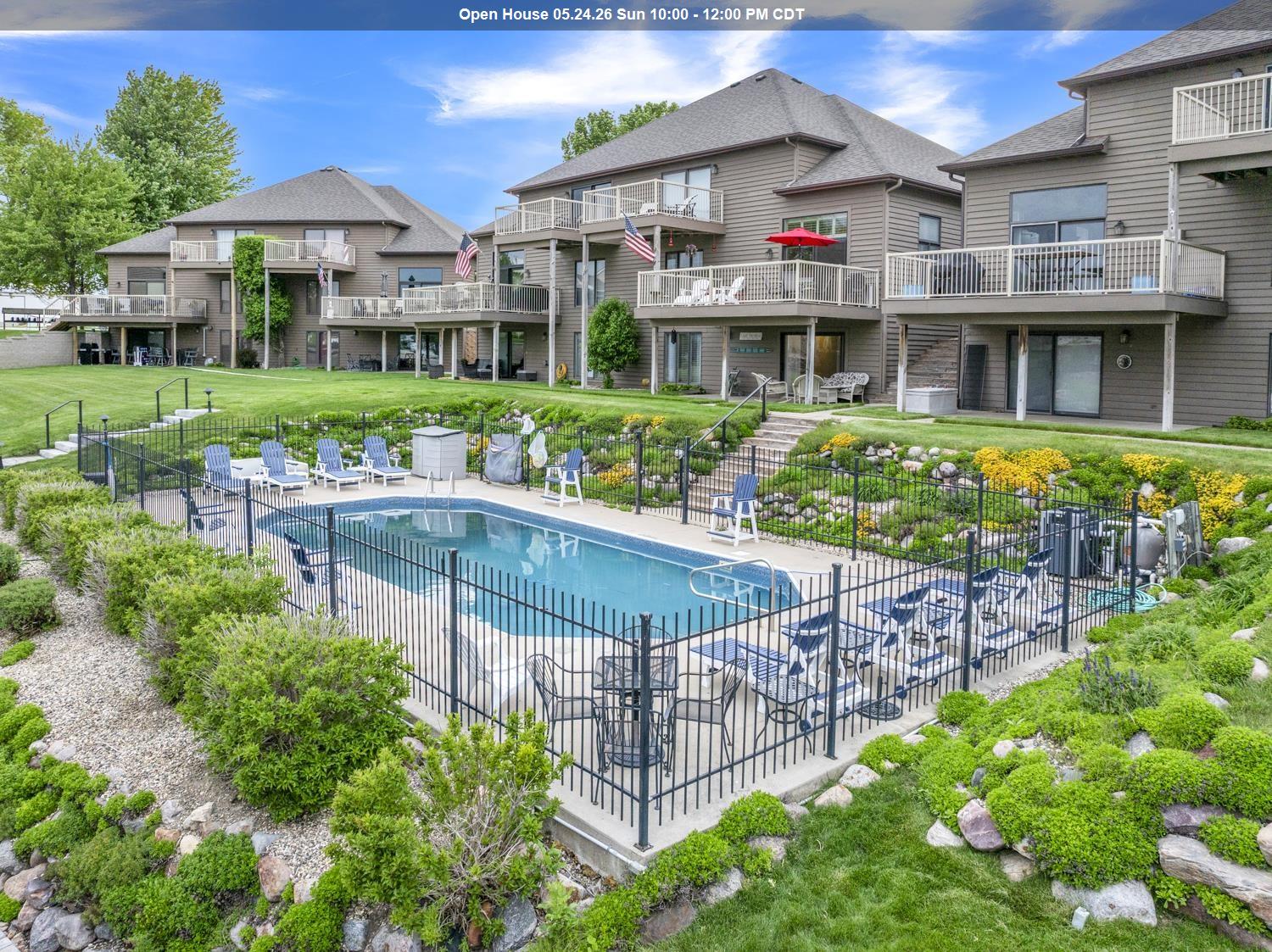 15500 Tradewind Drive #4, Spirit Lake, IA 51360 