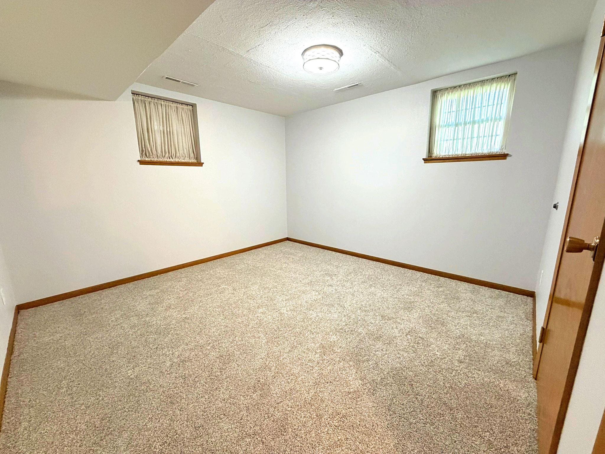 MLS #260516