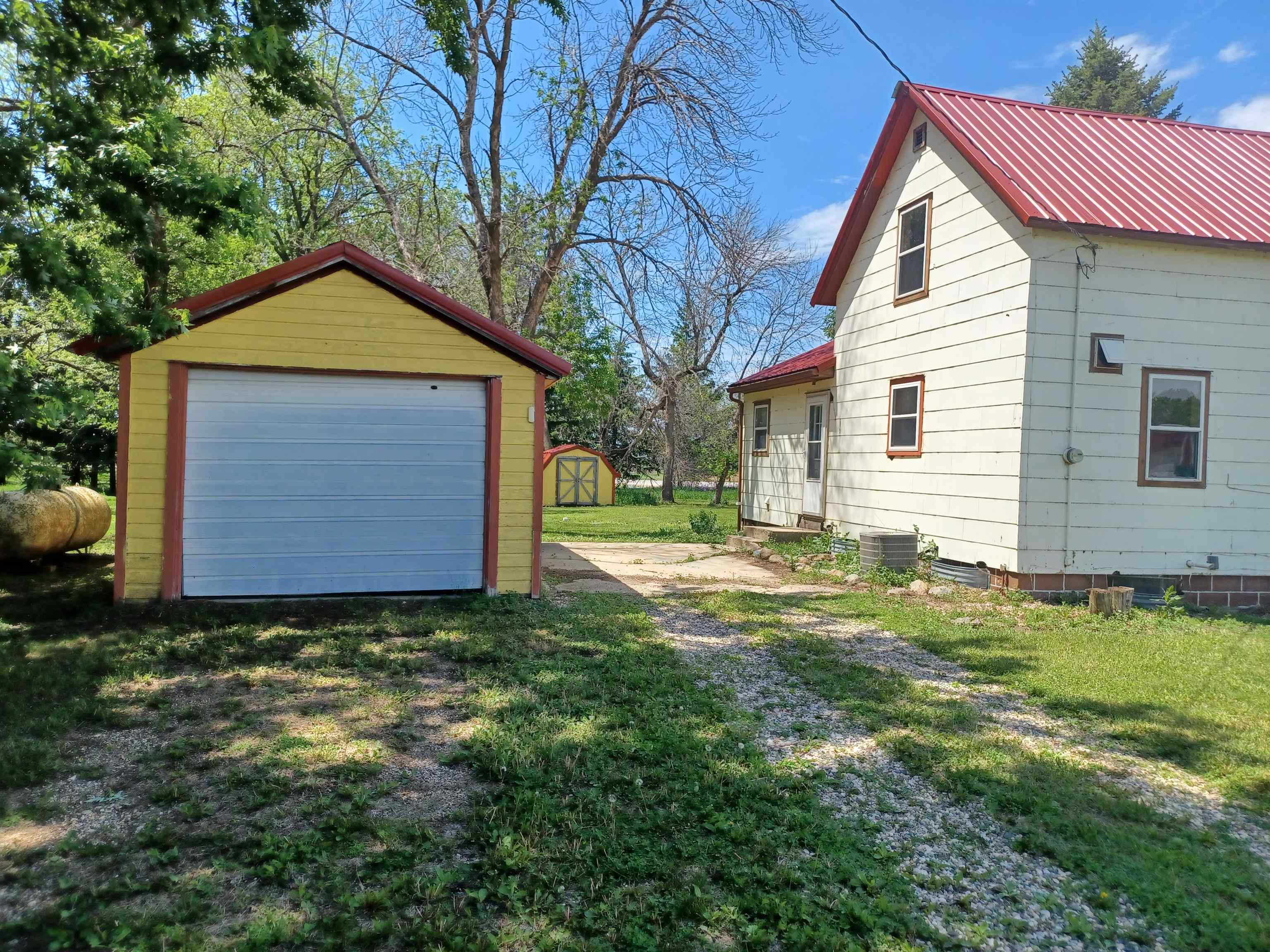 MLS #260518