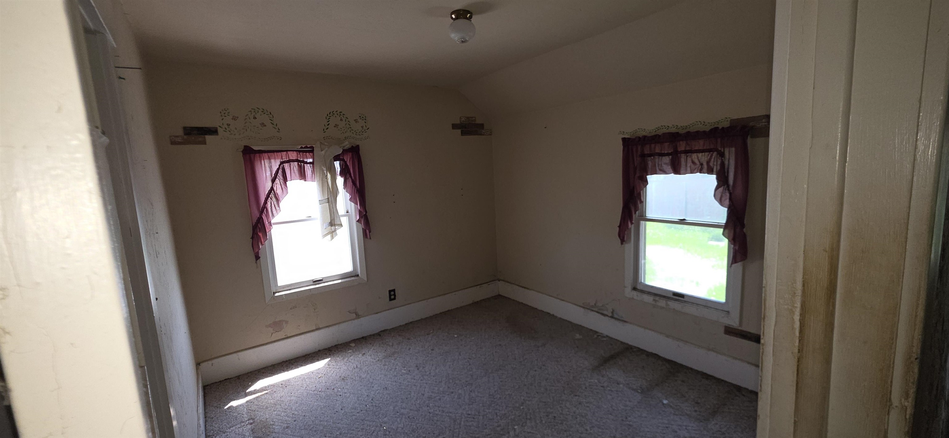 MLS #260524