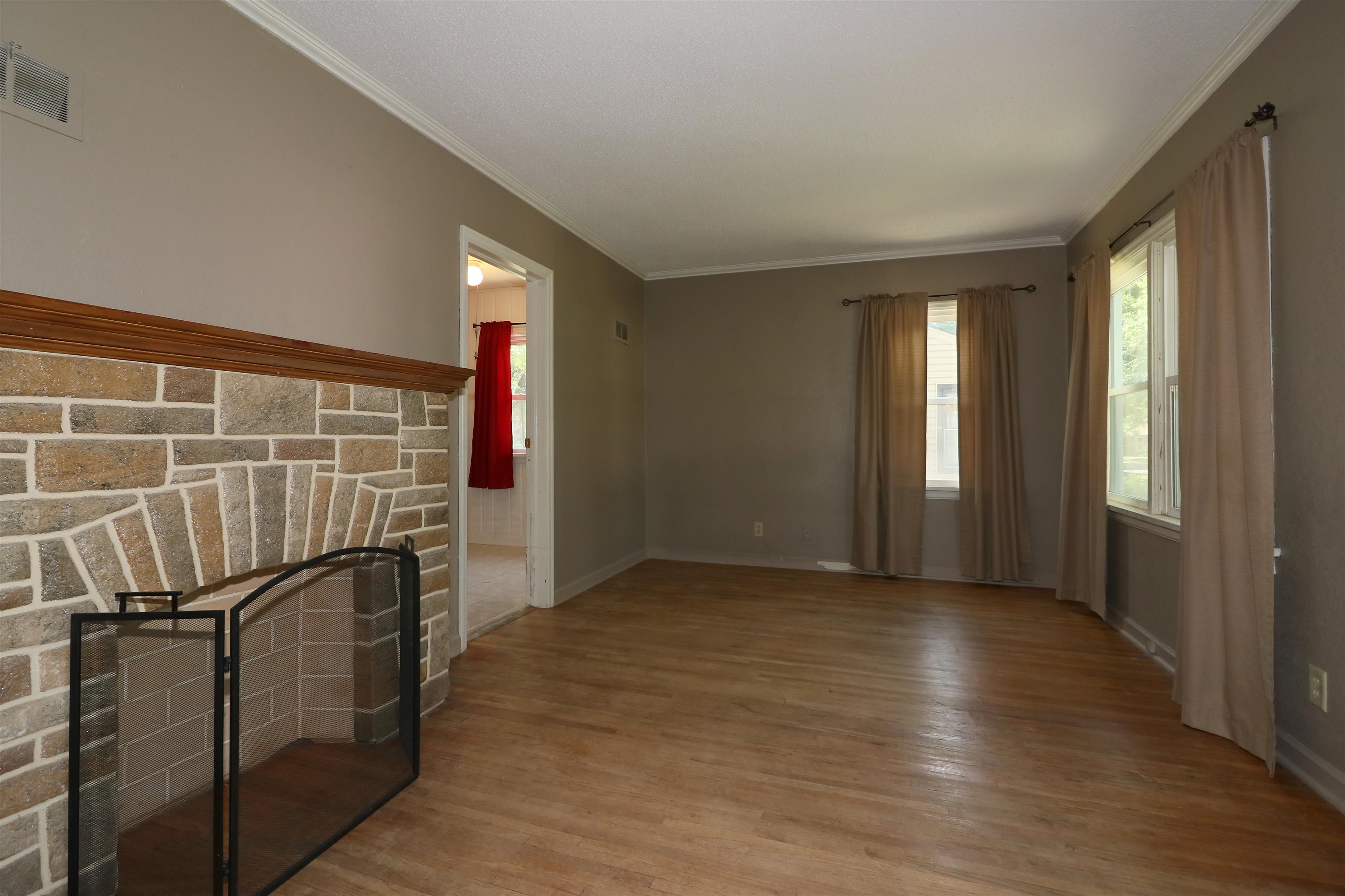 MLS #260525
