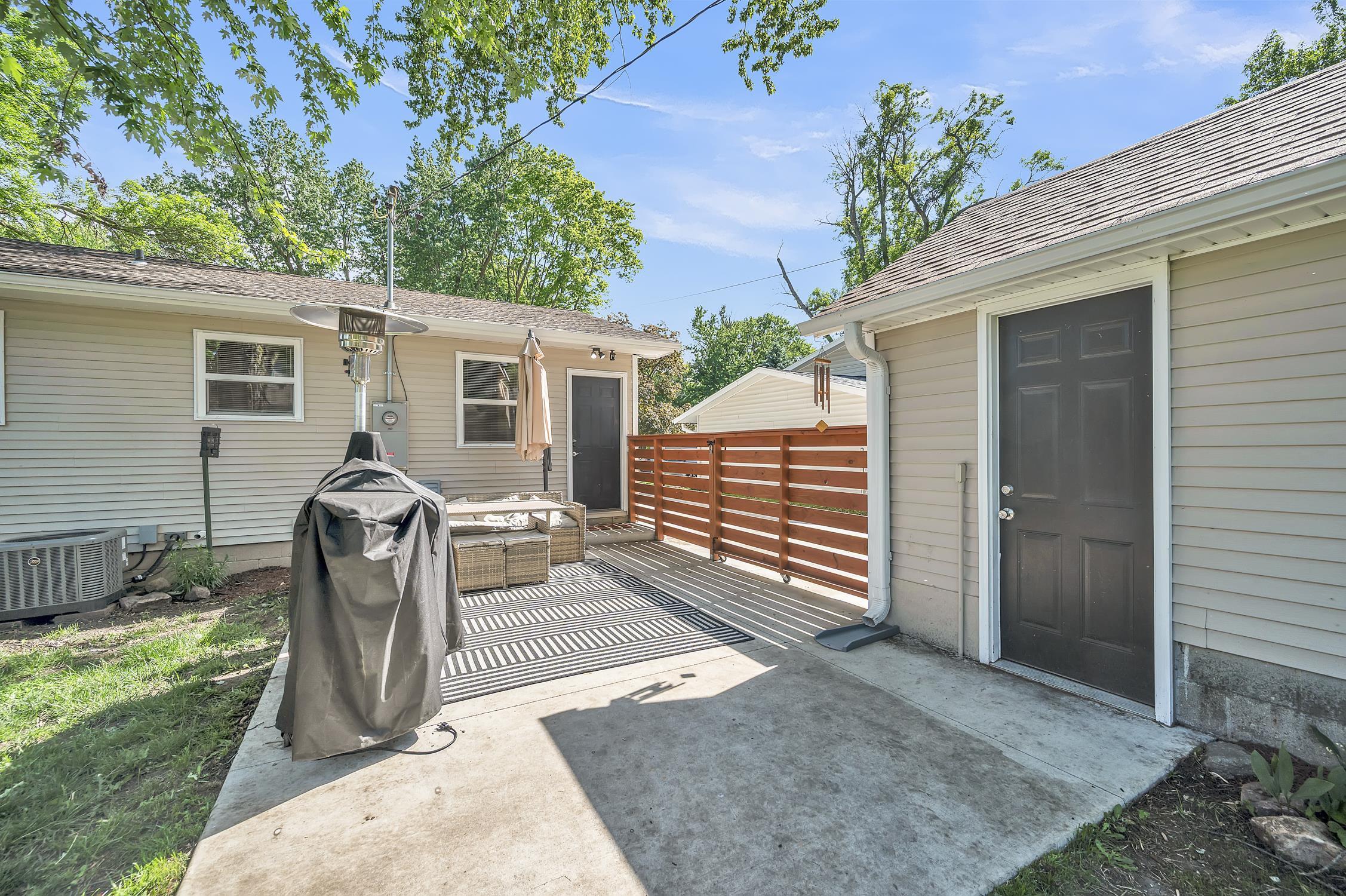 MLS #260528