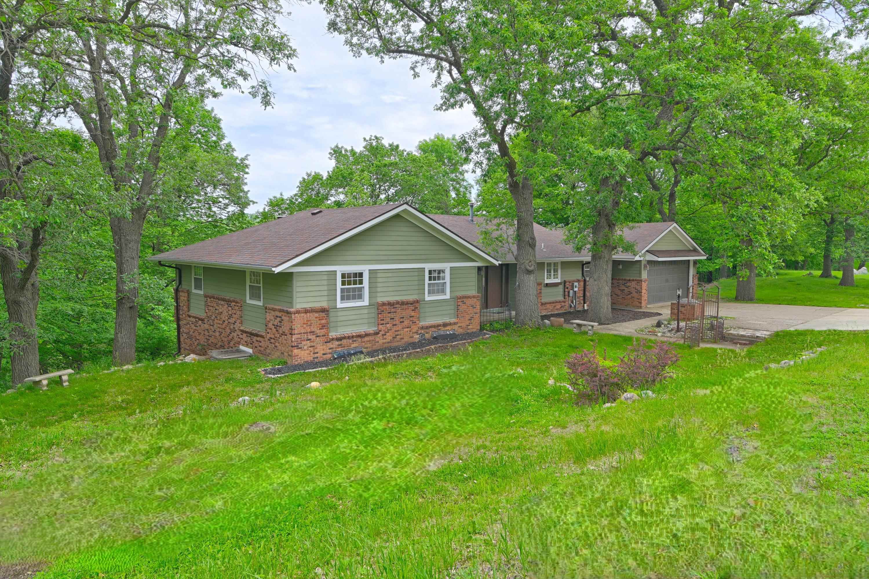515 Park Road, Estherville, IA 51334 
