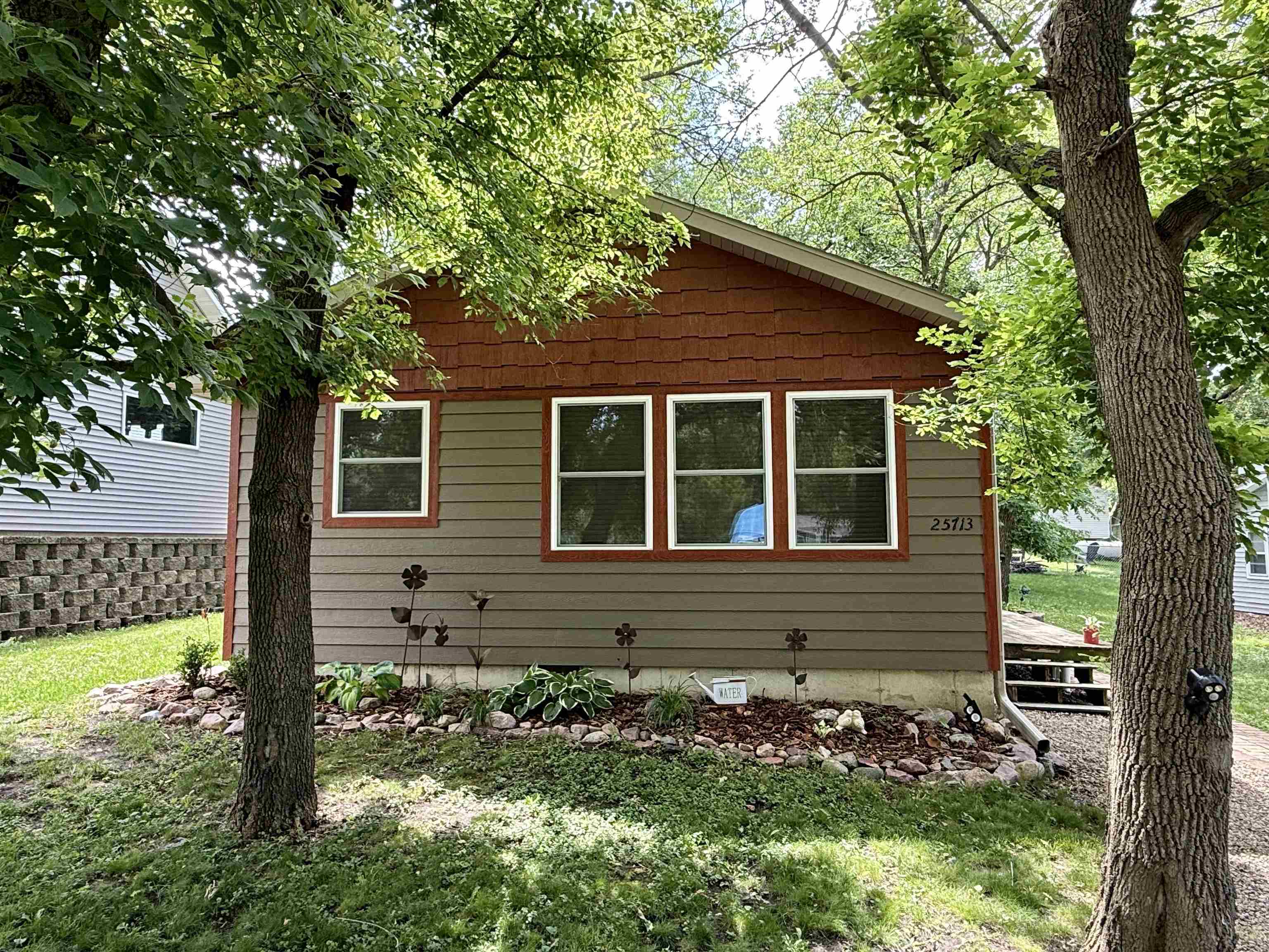 25713 164th Street, Spirit Lake, IA 51360 