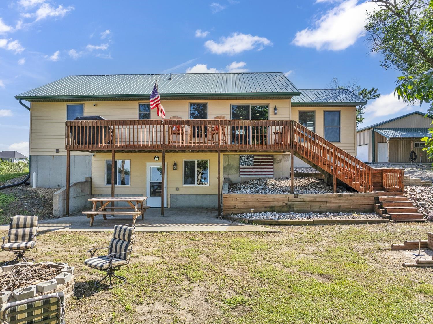 MLS #260570