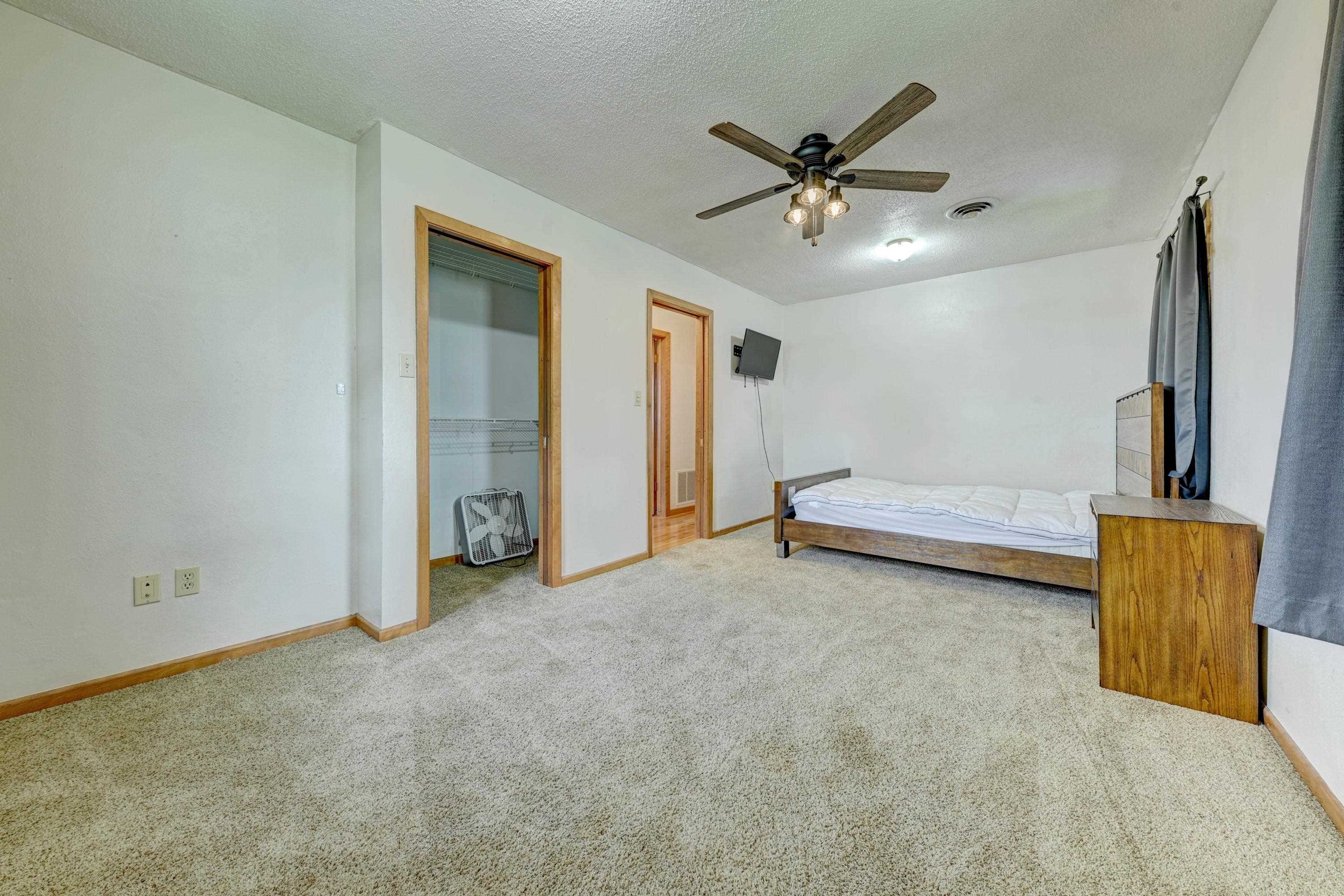 MLS #260585
