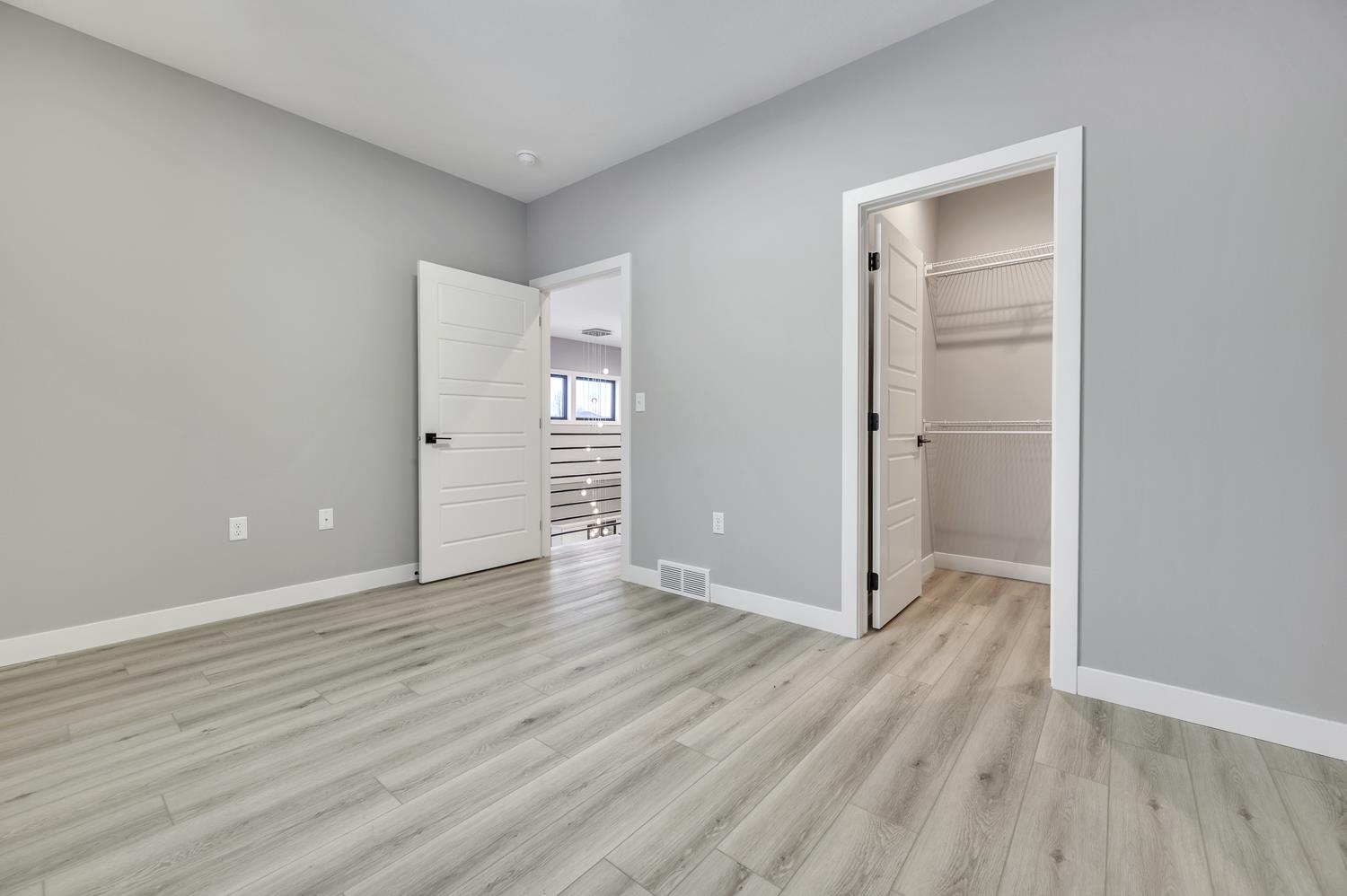 MLS #260586