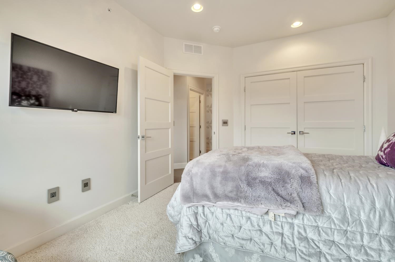 MLS #260589