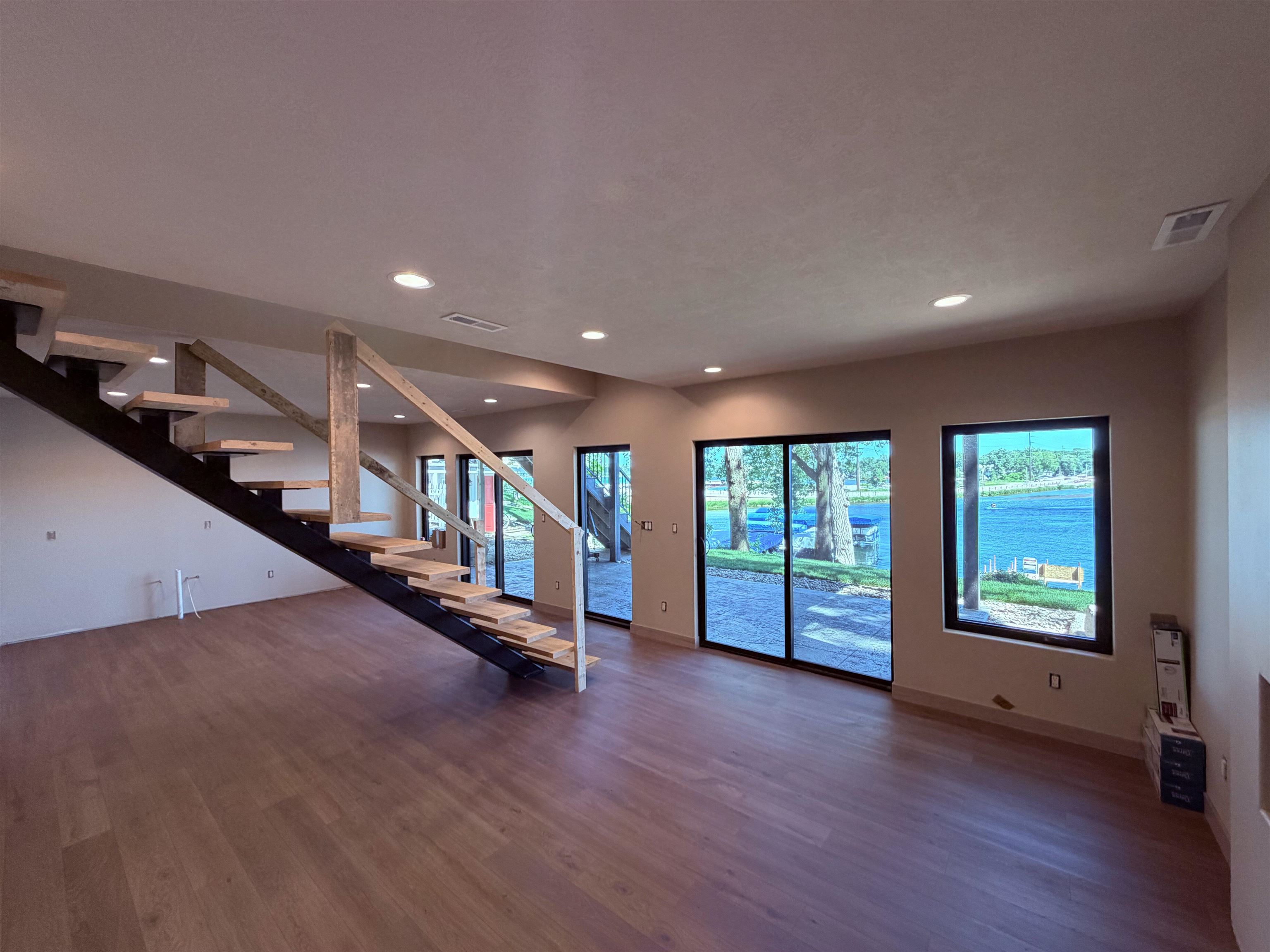 MLS #260628