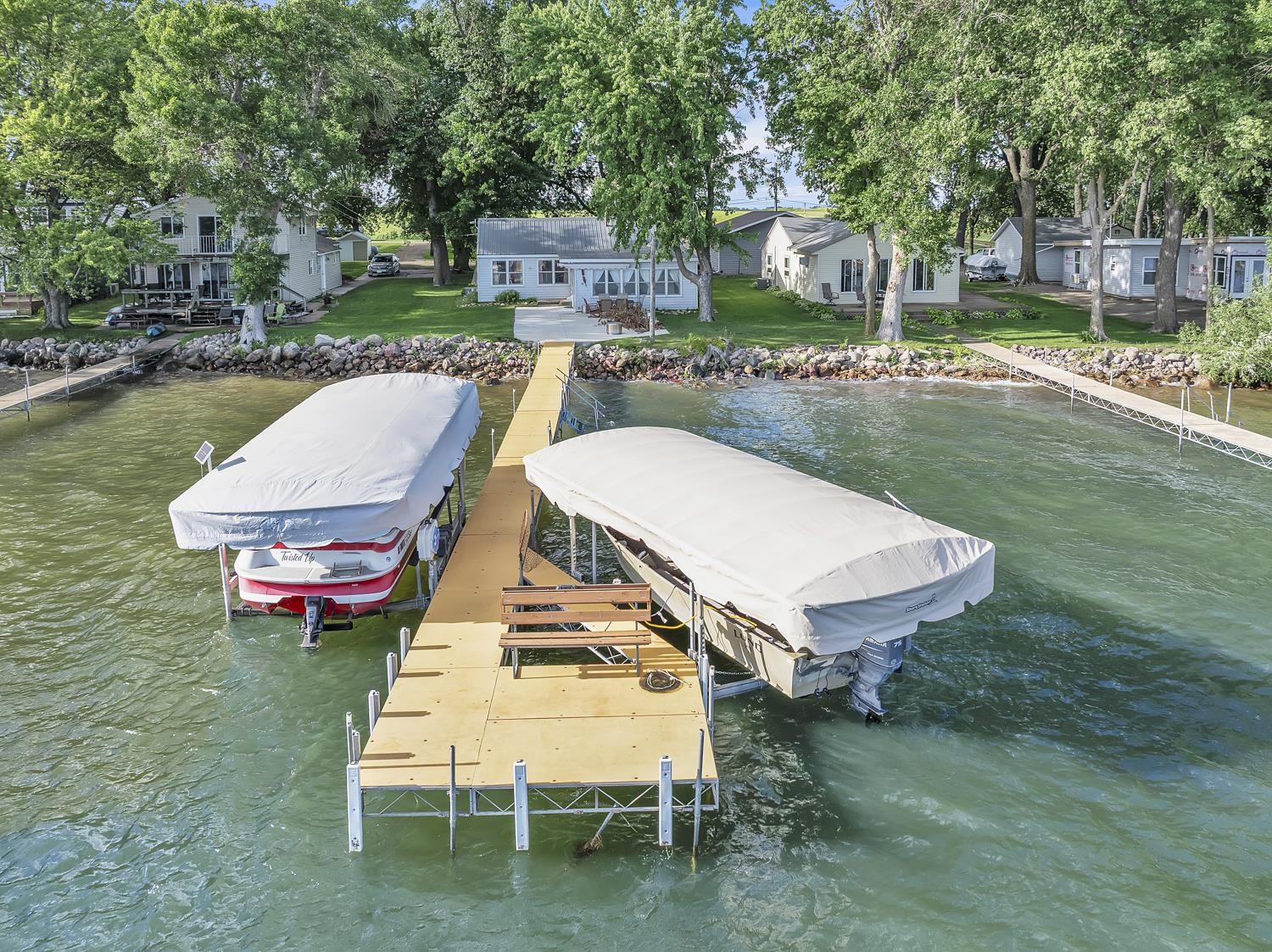 25451 Mcclelland Lane, Spirit Lake, IA 51360 