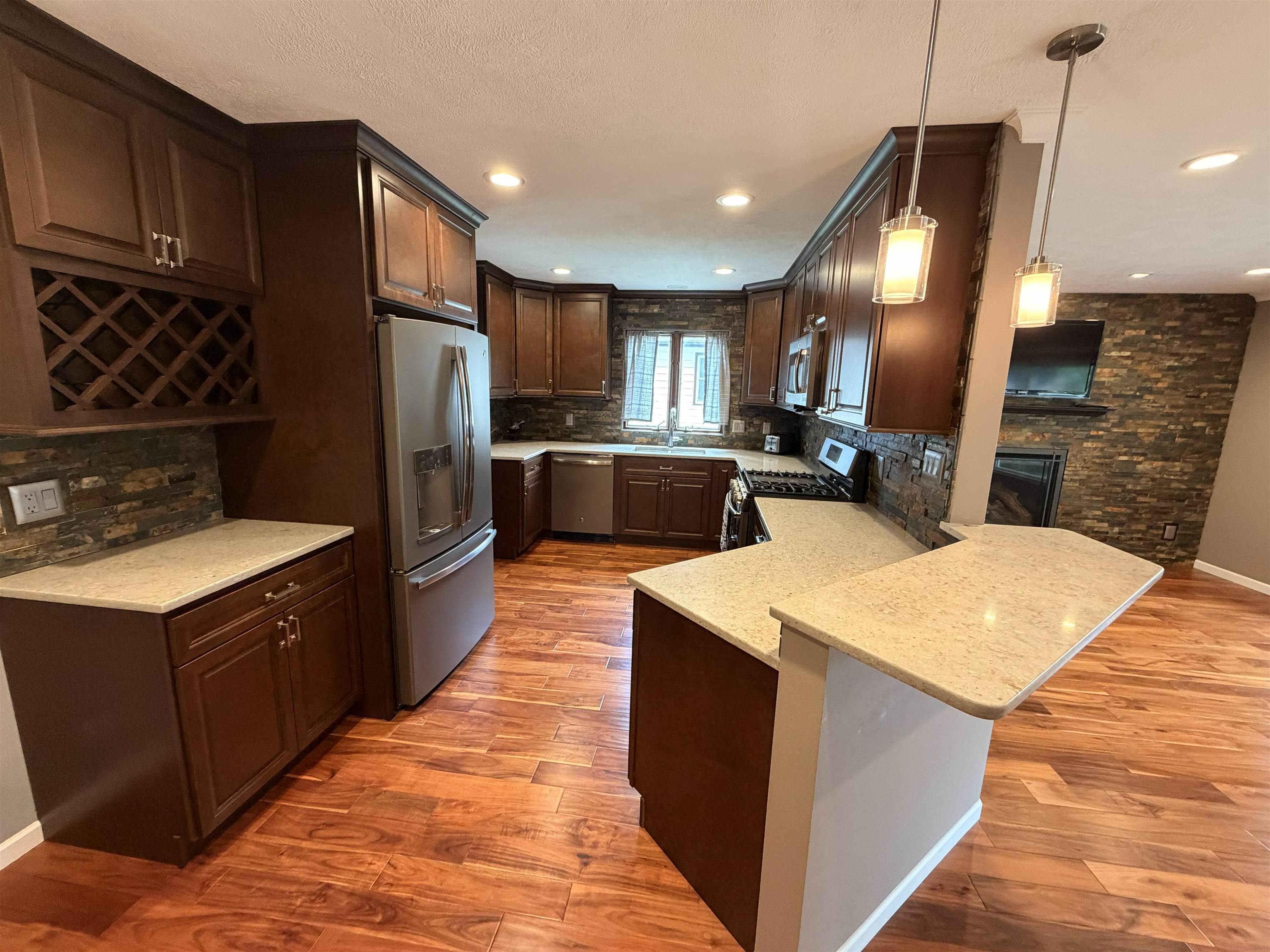 MLS #260682