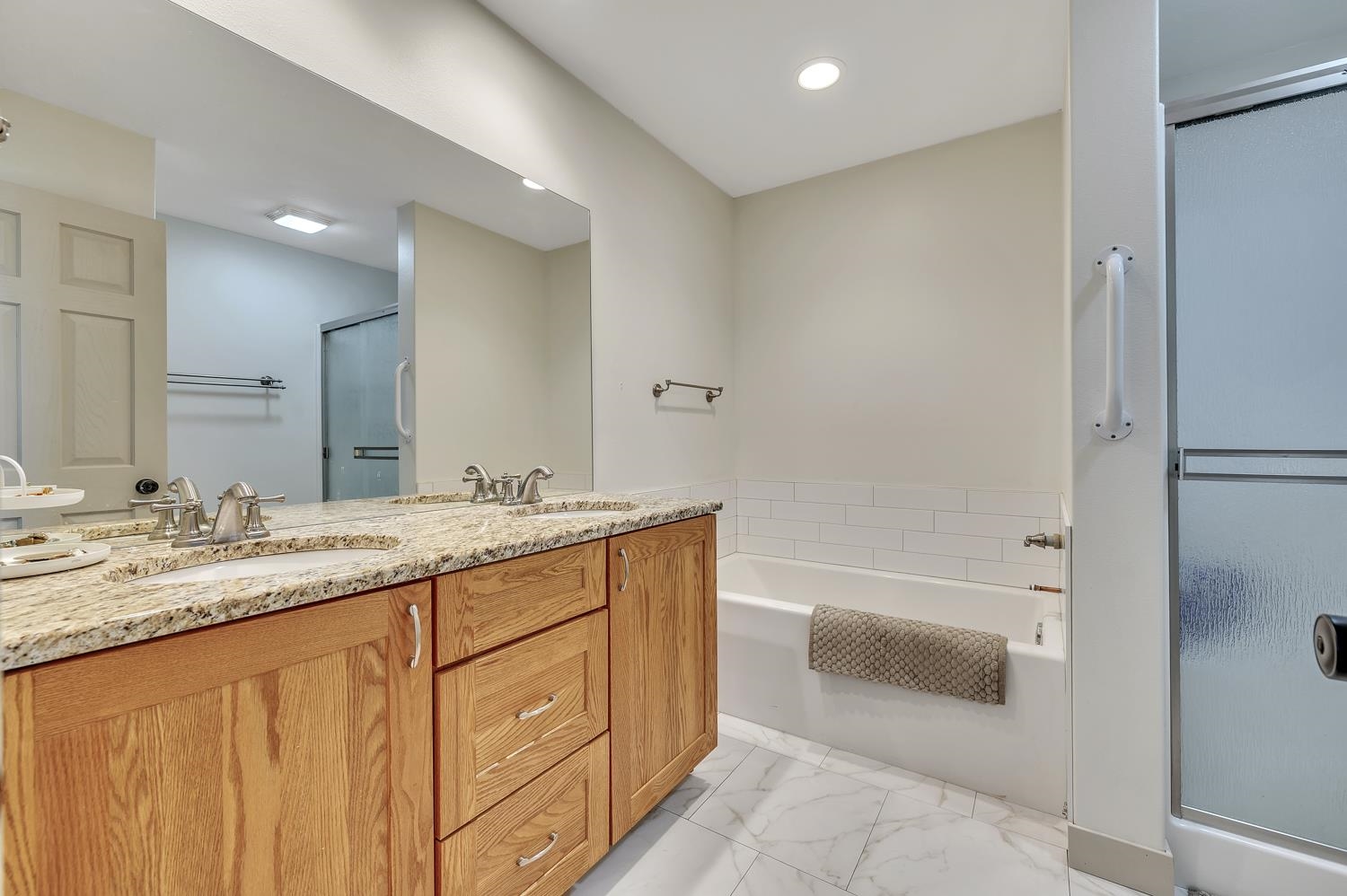 MLS #260703