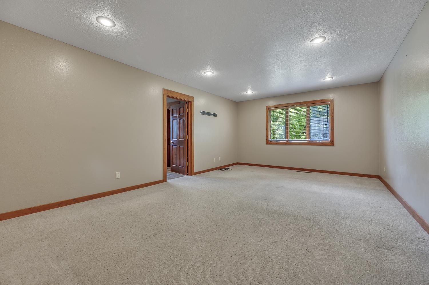 MLS #260705