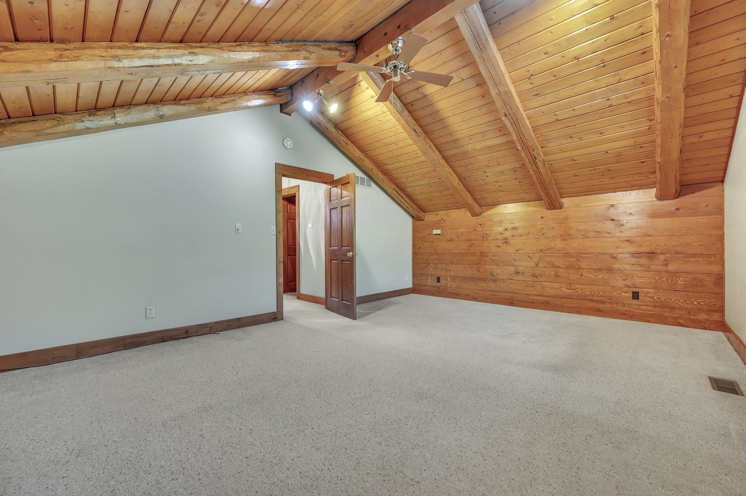MLS #260705