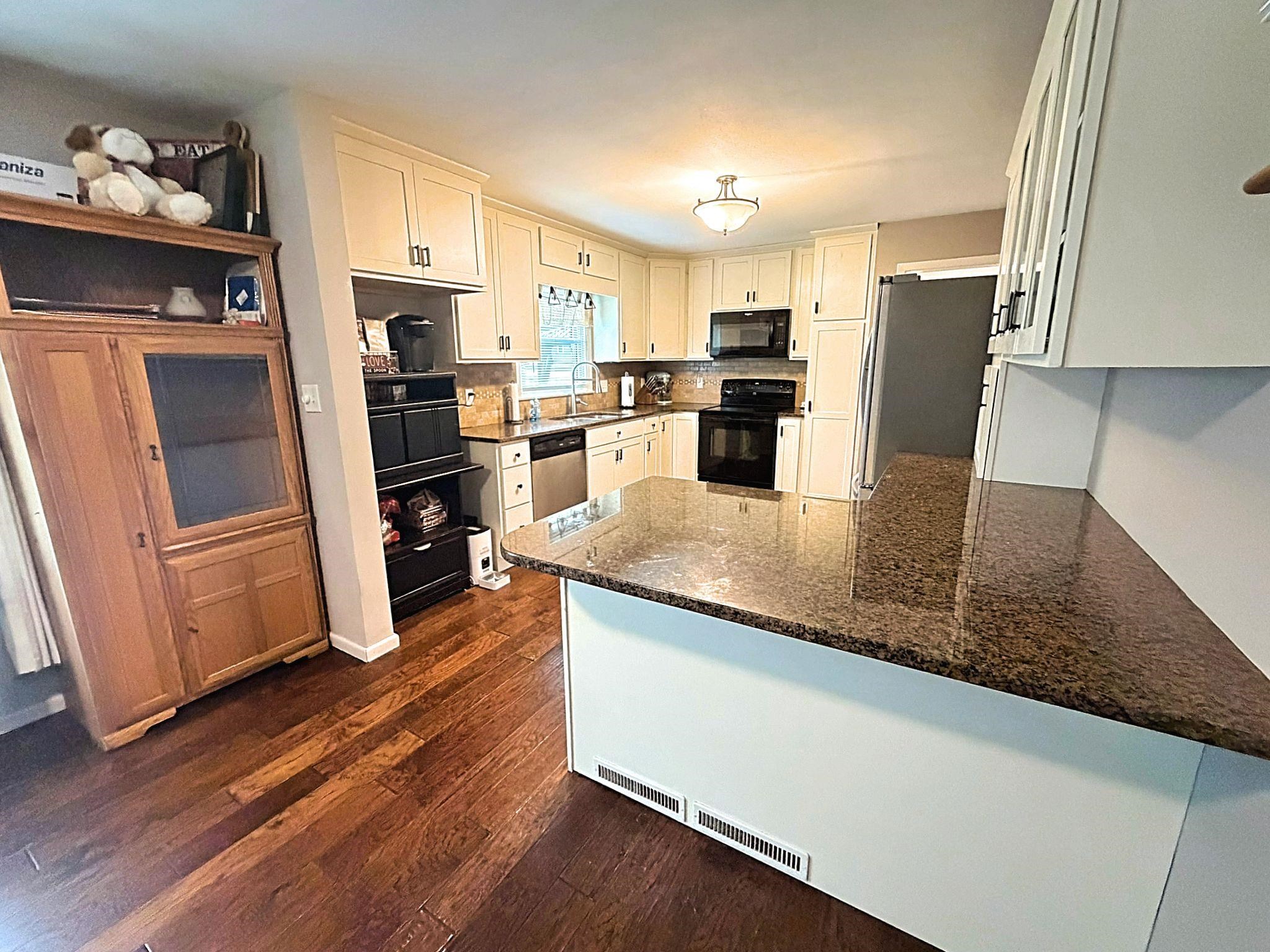 MLS #260741