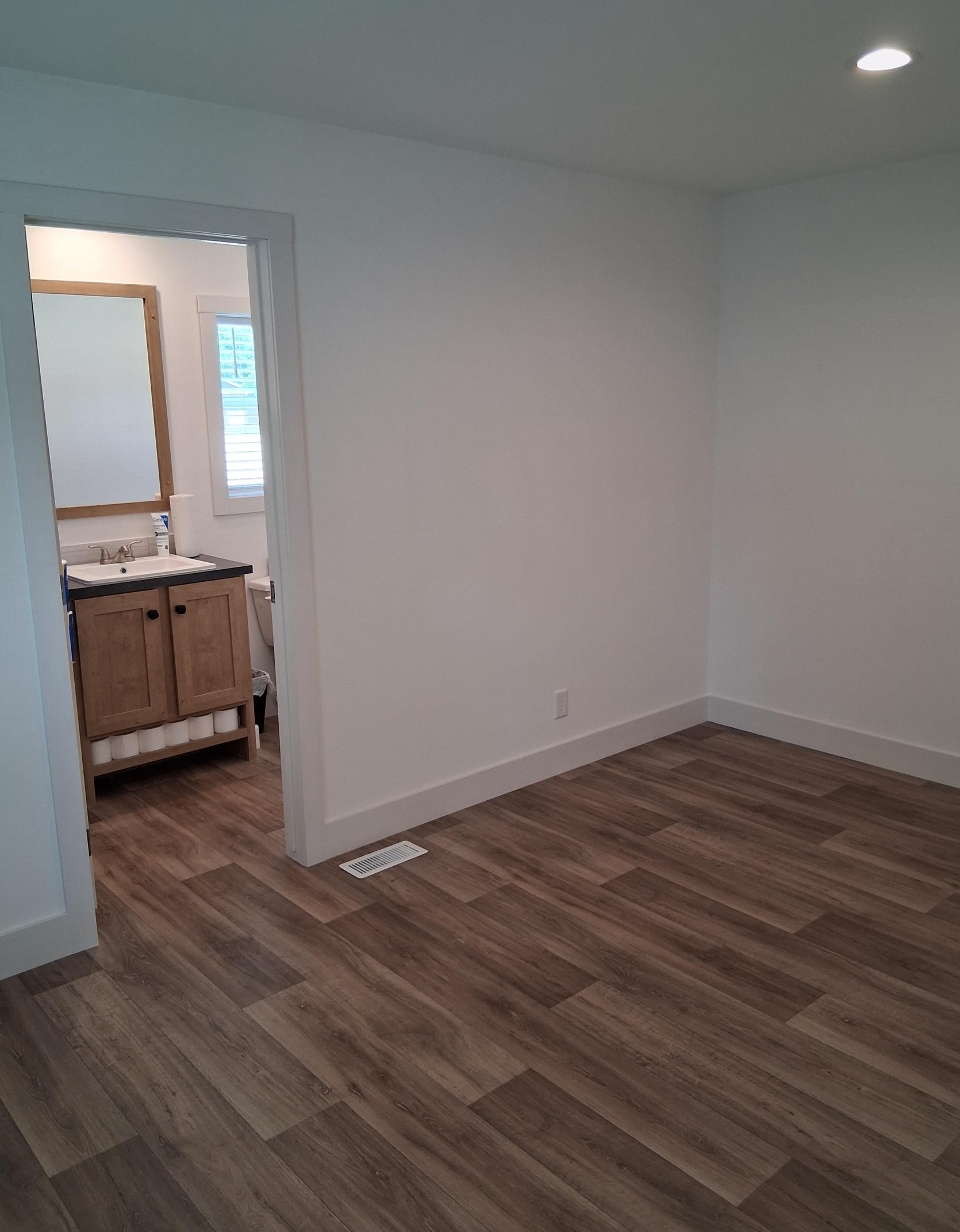 MLS #260744