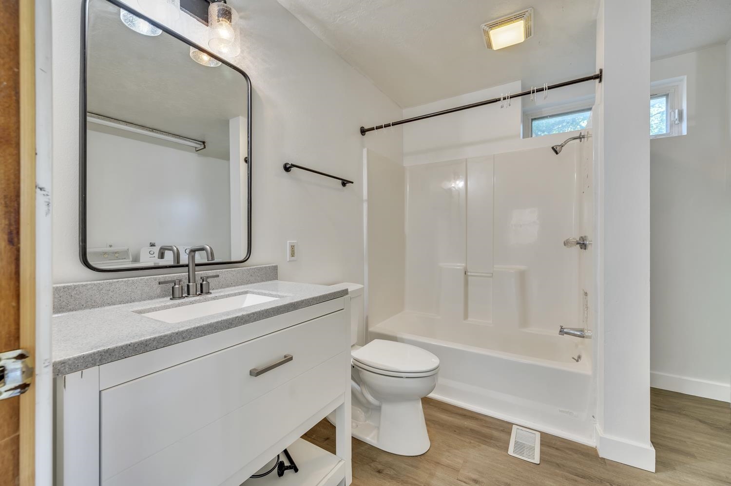 MLS #260782