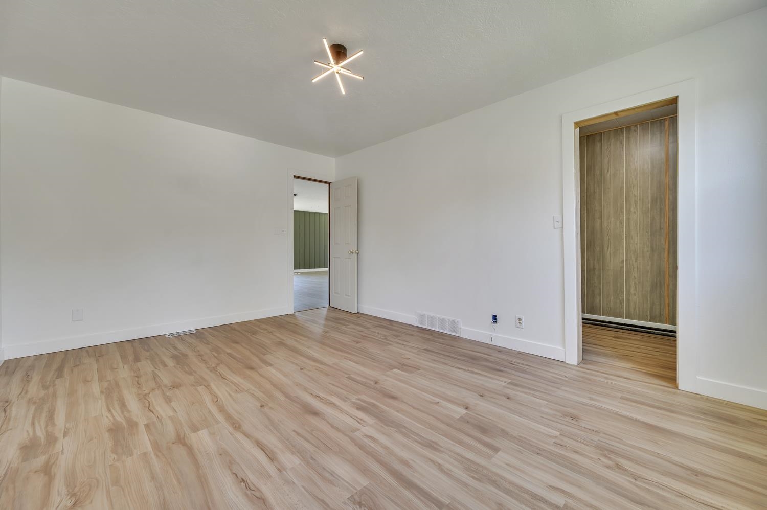 MLS #260782