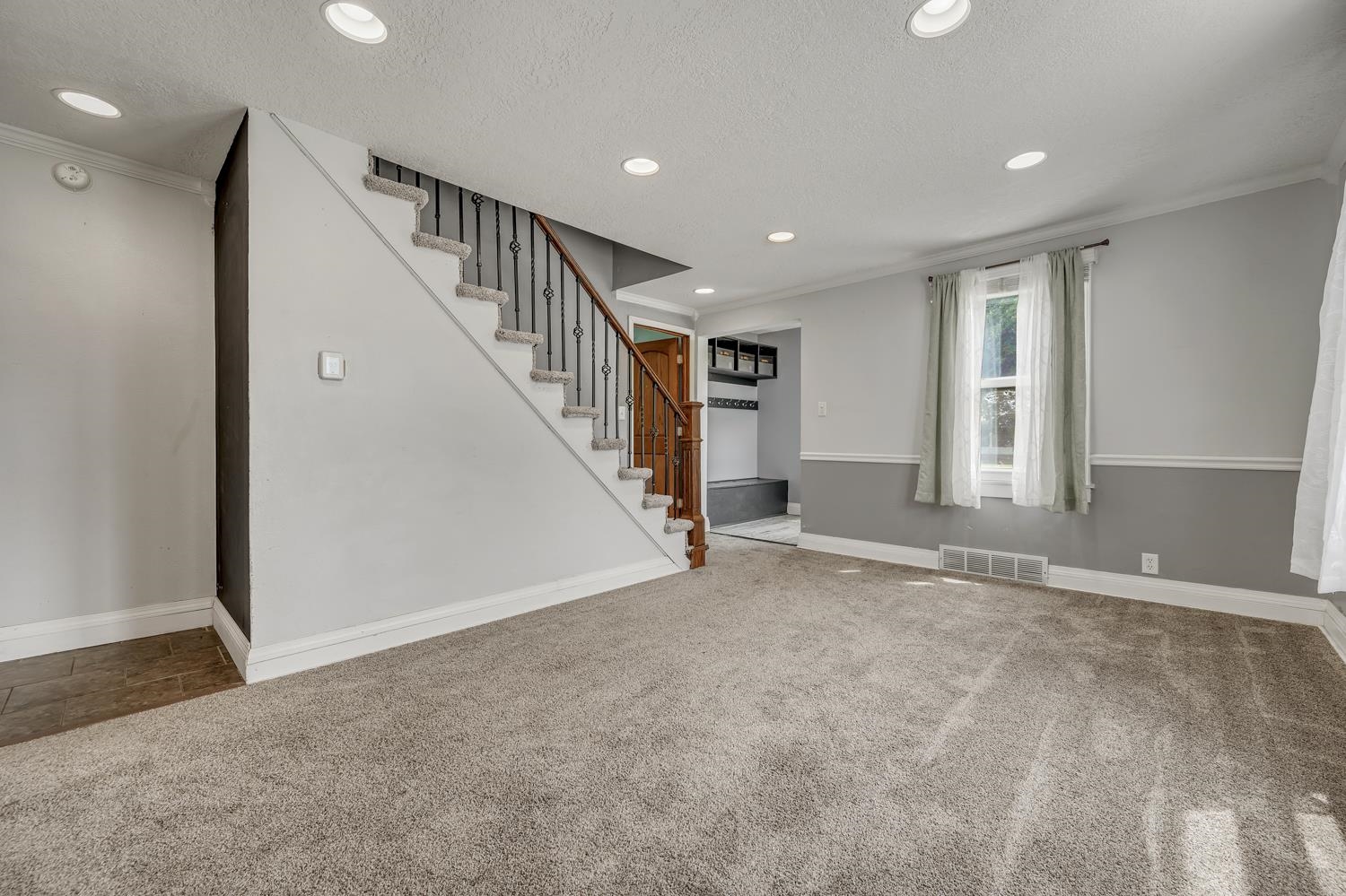 MLS #260827