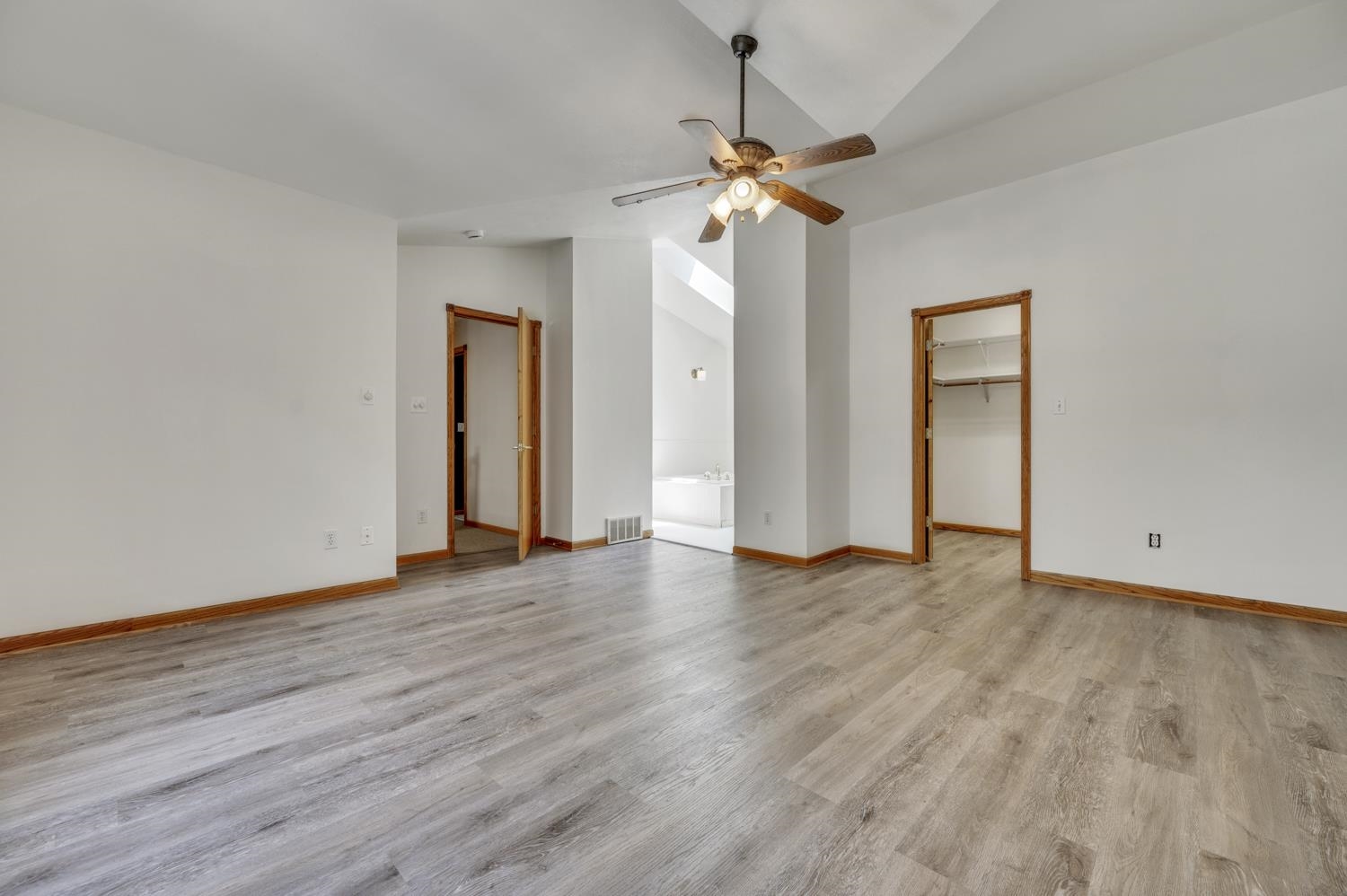MLS #260856
