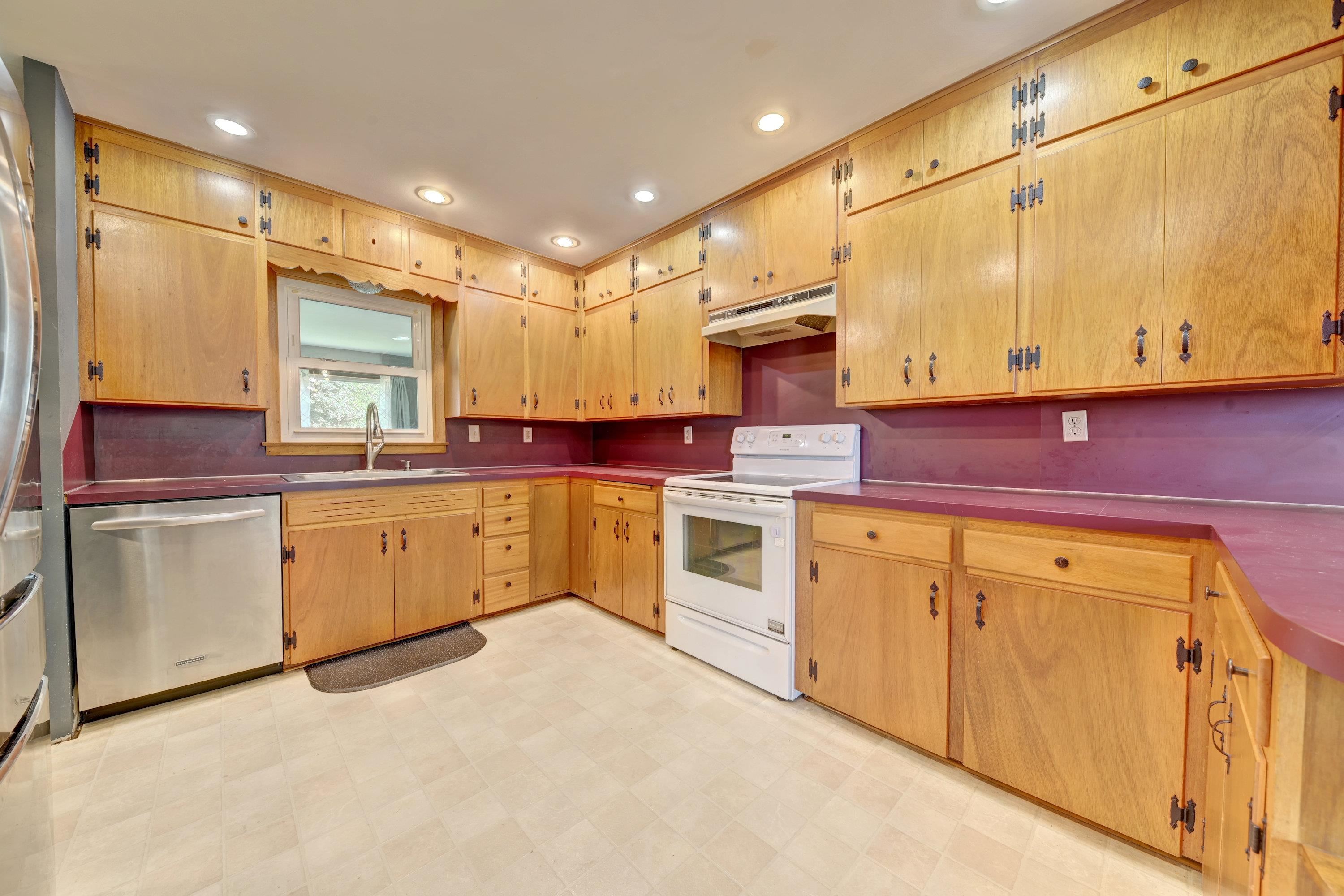 MLS #260868